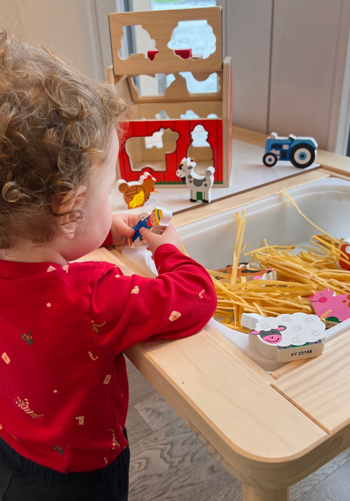 Old McDonald had a farm🐄🐷🐓 

Loving her sensory table, it’s perfect for exploring new materials. We used pasta as hey for her farm animals 

#LTKkids #LTKfamily #LTKbaby