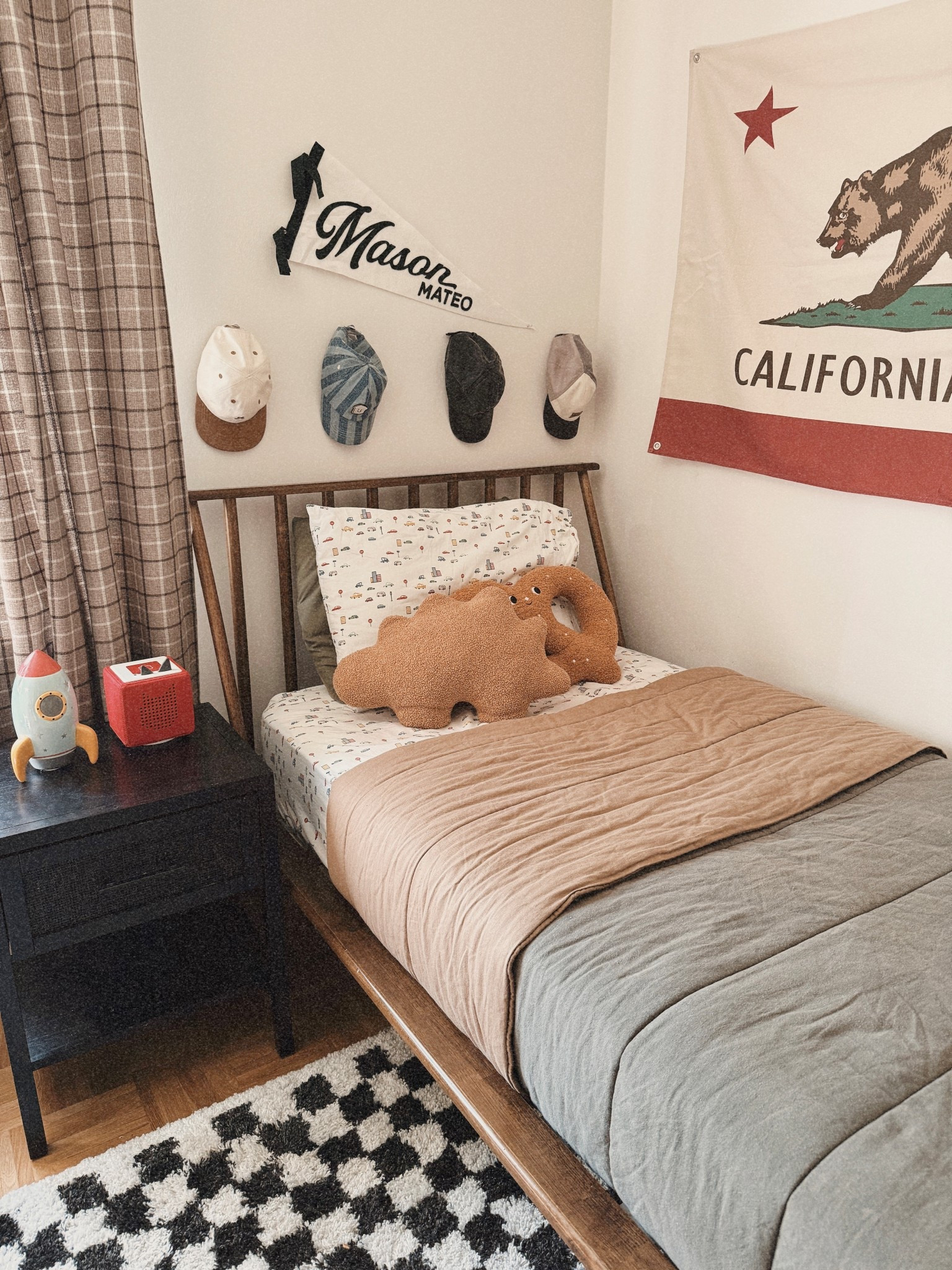 Toddler boy room inspo ⚡️🥨🚀🤘🏻🏀

#LTKKids #LTKHome