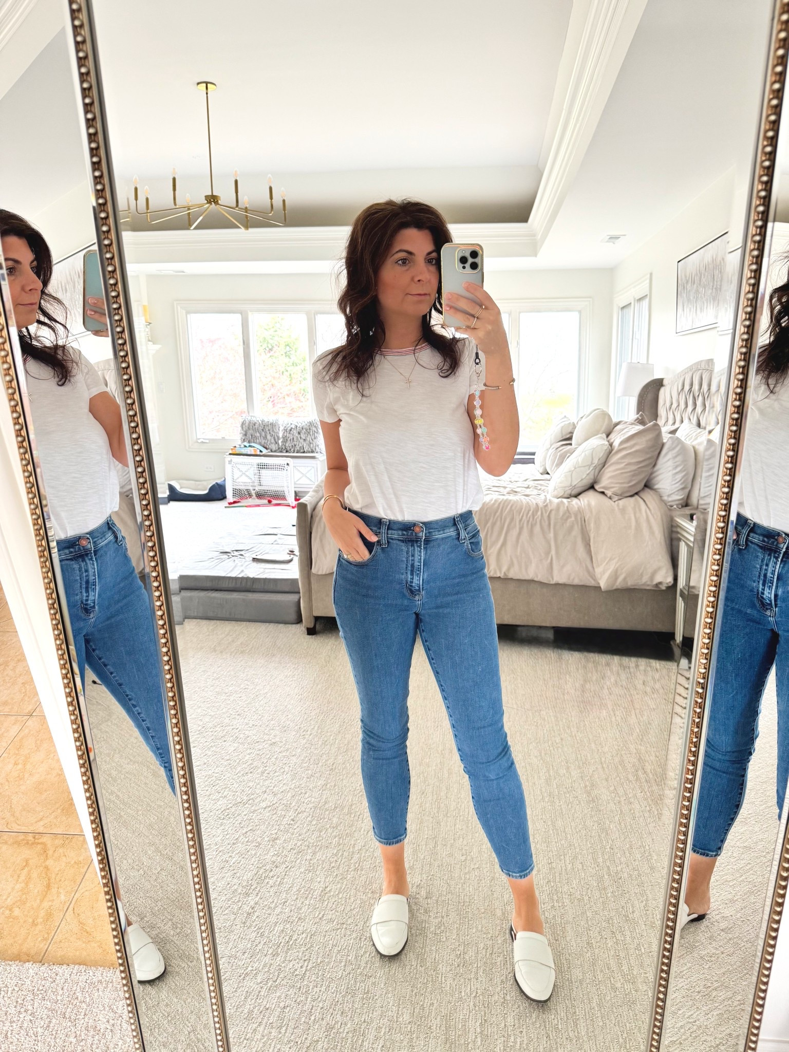 My go-to “I need to look put together but be comfortable” outfit 🤍

This is what I wear for half days in the office + running around after.

You really can’t go wrong with a good tee, fitted jeans, and a neutral mule — it always looks clean and effortless.

#LTKWorkwear #LTKootd #LTKmomlife