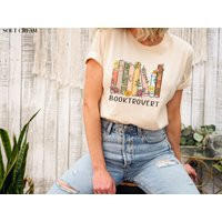 Booktrovert Shirt, Book Lover Reading Librarian Gift, Bookish, Bookworm, Nerd, Gift For | Etsy (US)