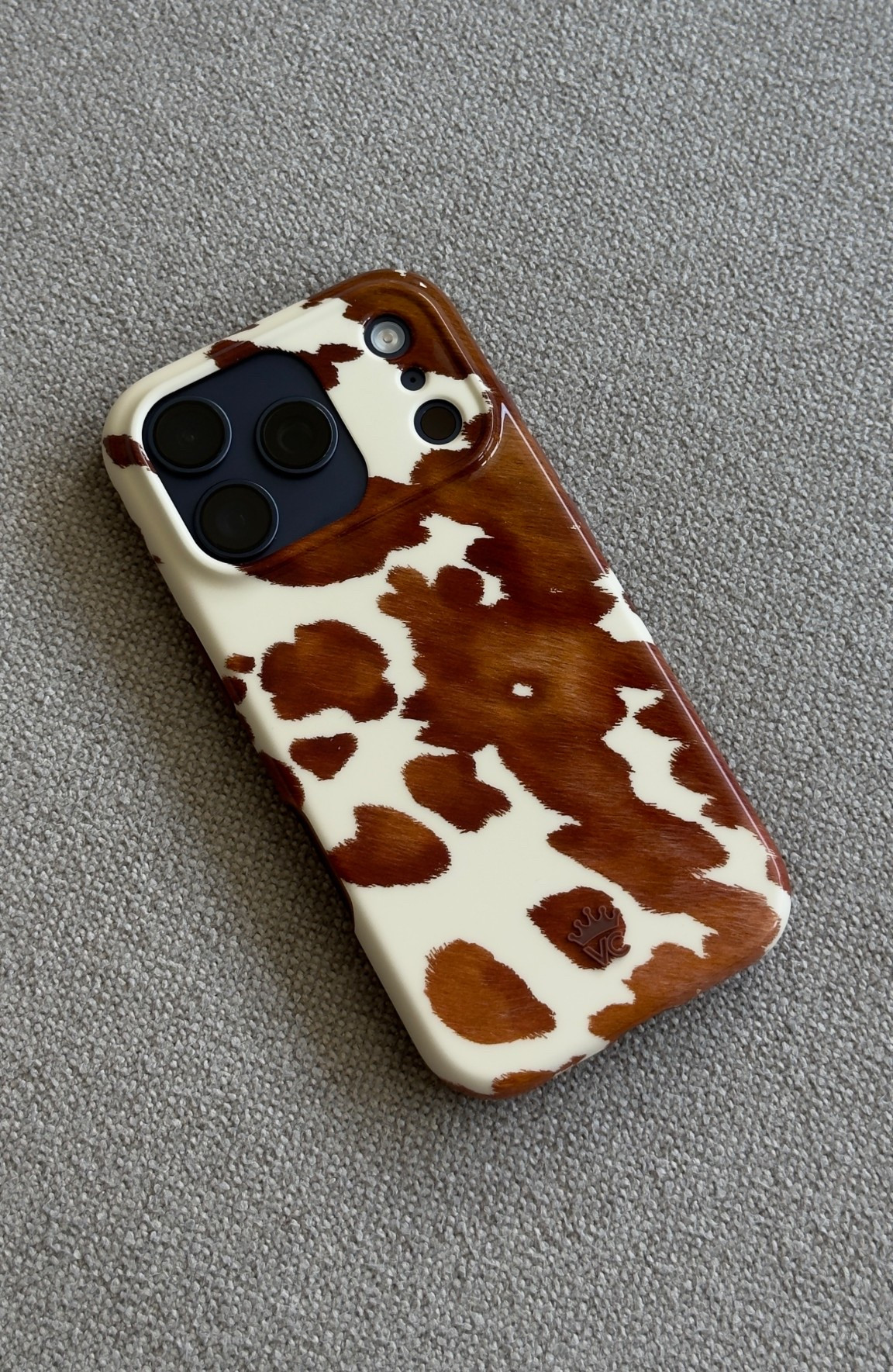 such a cute phone case for the IPhone 17 Pro! perfect for fall 🐮 

#LTKFindsUnder50 #LTKSeasonal