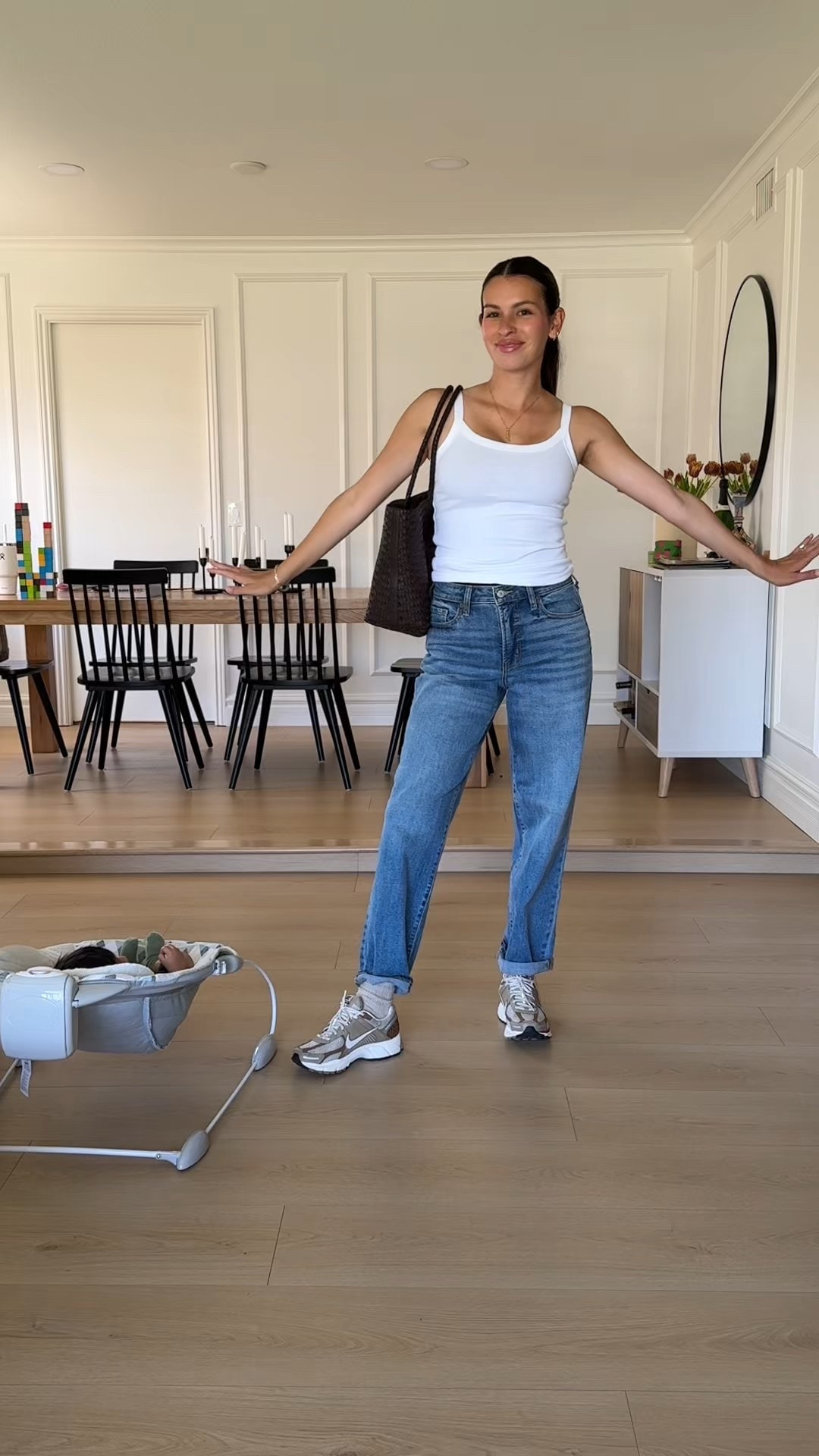 Simple spring outfit 

#LTKWatchNow #LTKU #LTKSeasonal