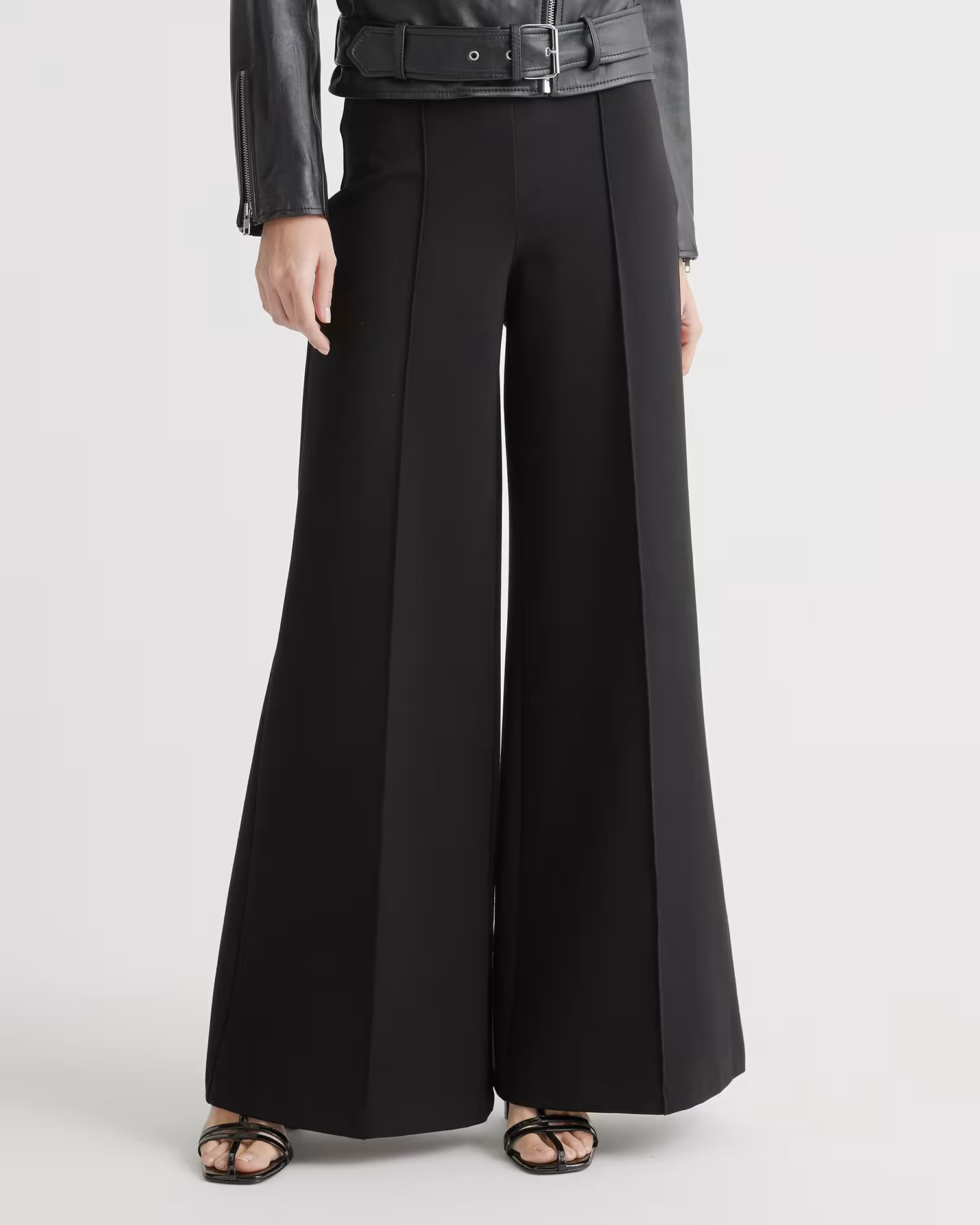 Ultra-Stretch Ponte Super Wide Leg Pants - Petite (30" inseam) in Black | Quince