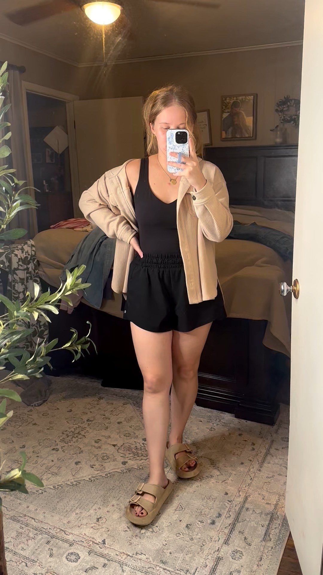 Quick activewear outfit 

Throw on and go errands outfit pickup outfit drop off outfit active outfit Walmart cardigan with hood ribbed cardigan fall outfit mom outfit 

#LTKStyleTip #LTKFindsUnder50 #LTKActive