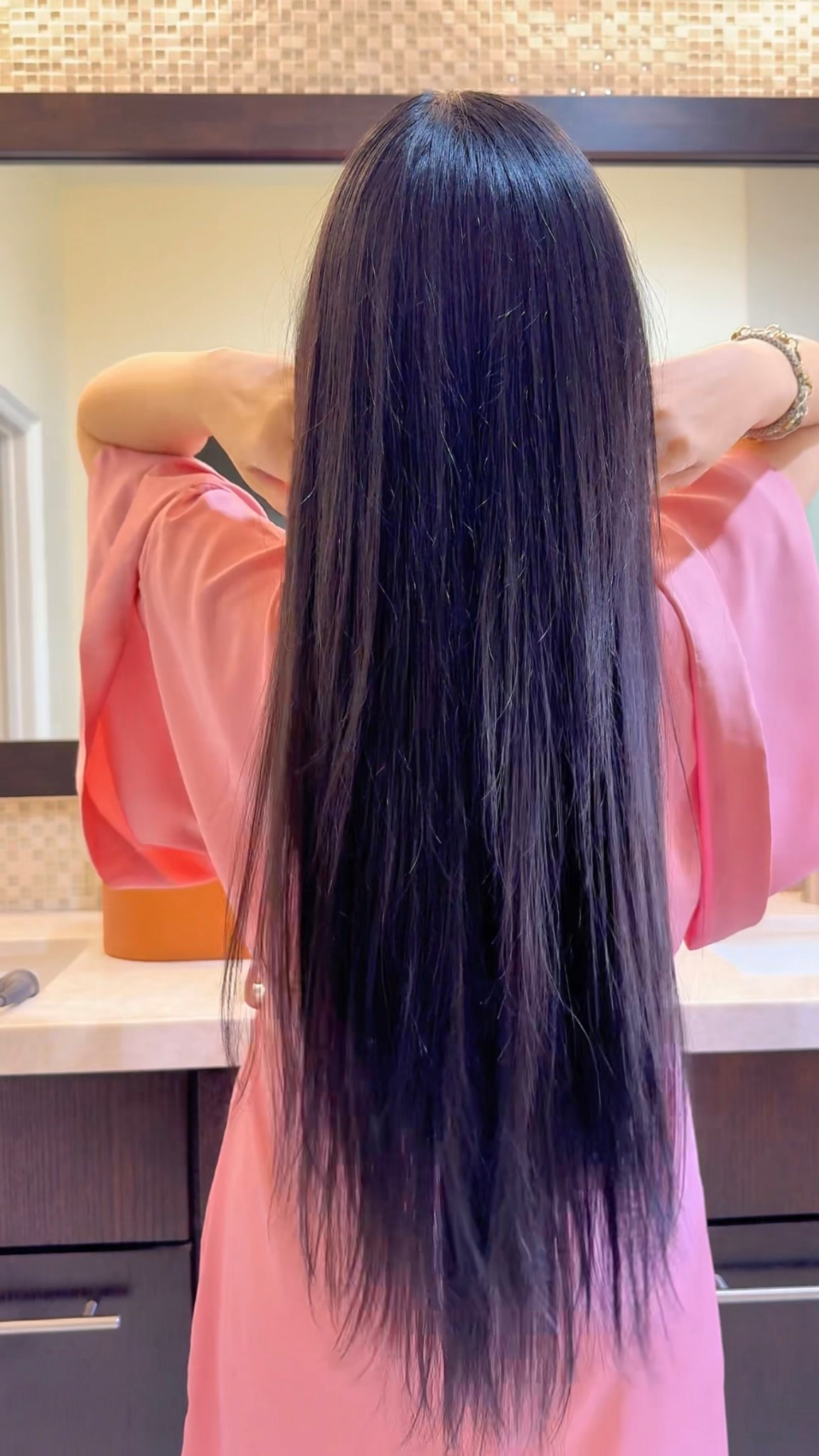 It girl glass hair routine. 

#LTKSeasonal #LTKFindsUnder100 #LTKBeauty