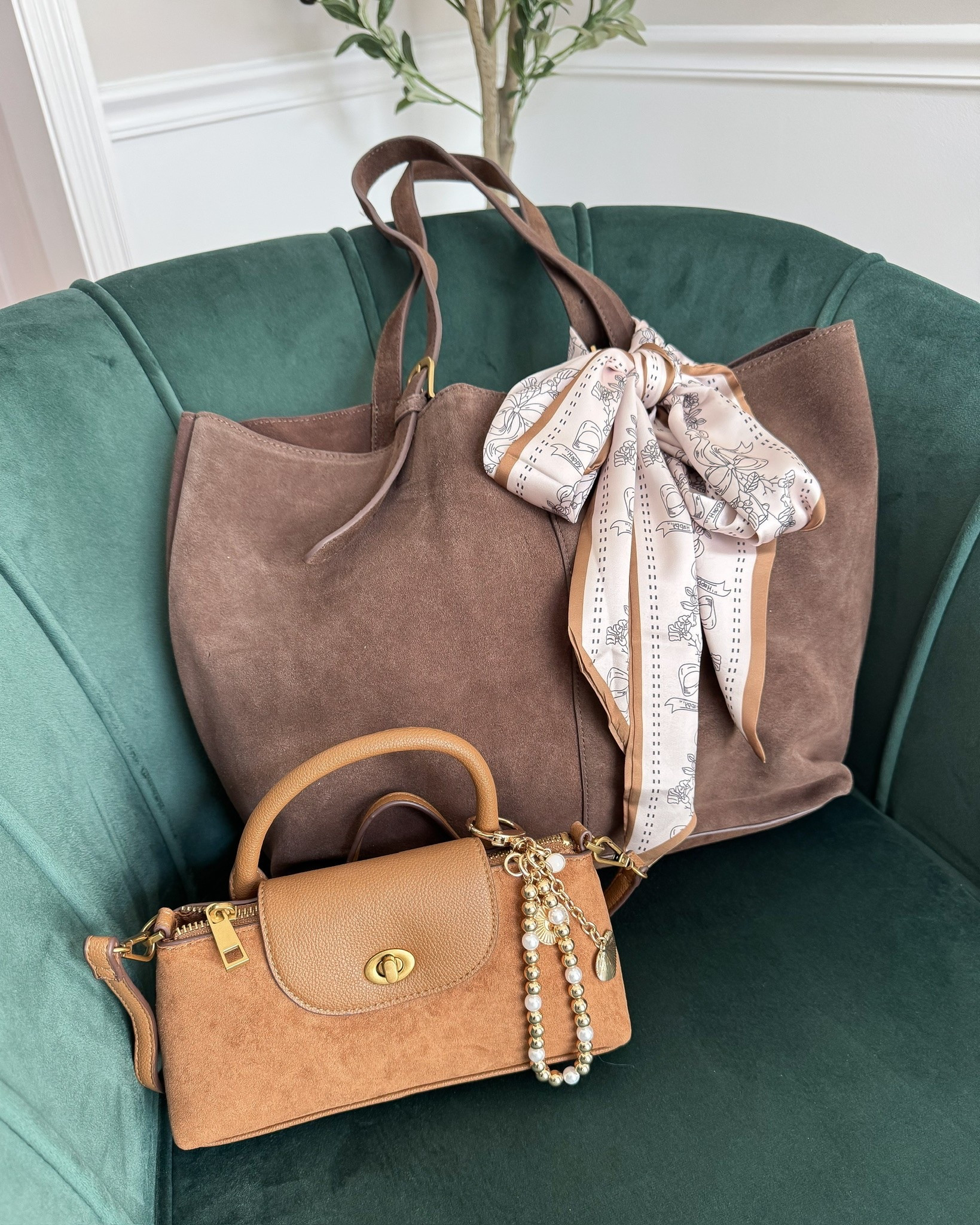These are my top two bag picks for fall and I honestly can’t choose a favorite! Both have that rich seasonal feel that works with denim, sweaters, dresses and all the fall layers coming up.

fall bags, fall handbags, everyday purse, fall accessories, handbag favorites, fall outfit accessories, everyday bag, seasonal style, fall fashion, handbag finds, lovelylifestyling

#LTKootd #LTKgrwm #LTKdayinmylife
