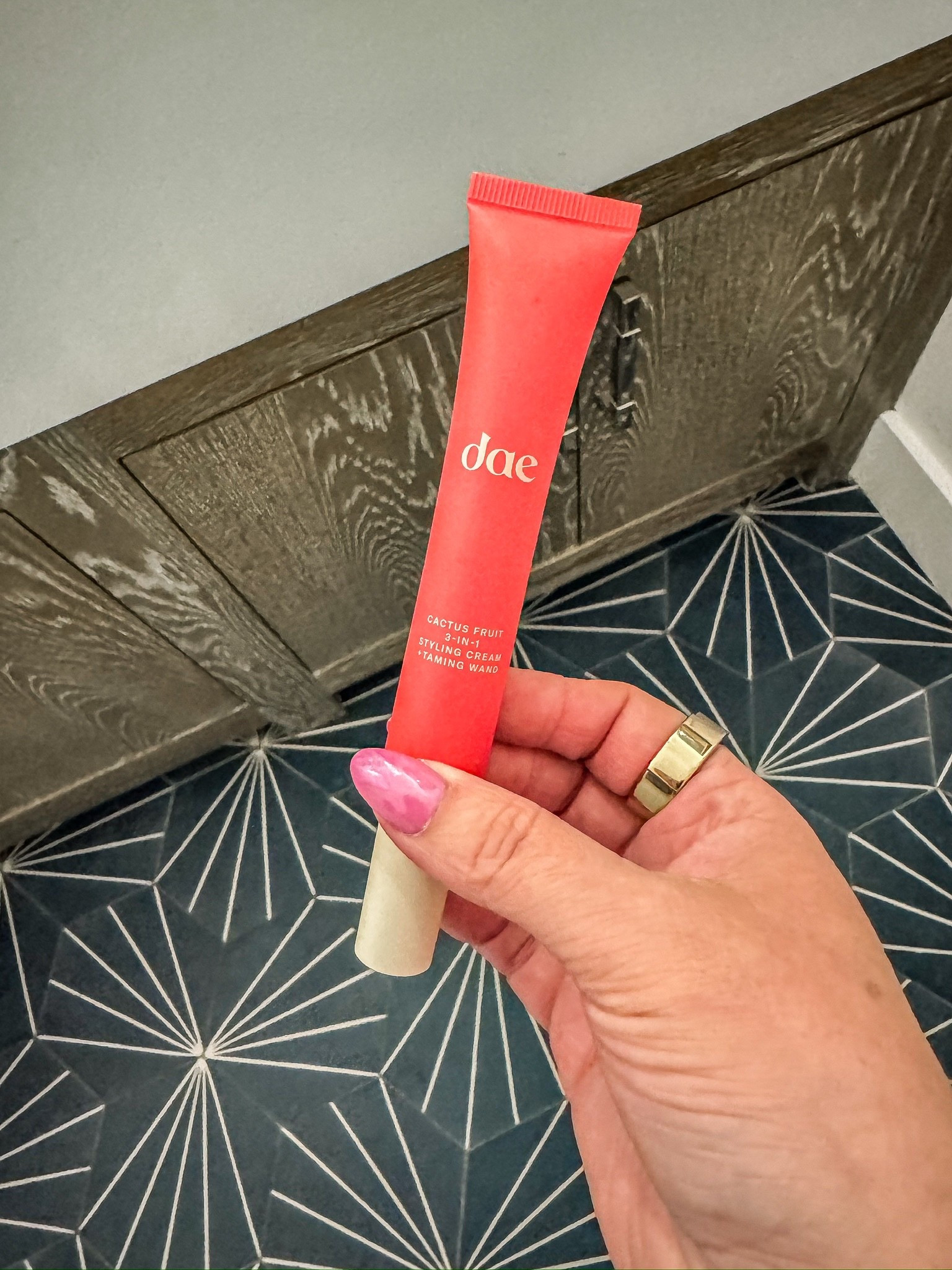 This Dae hair wand is so easy to smooth out hair for slick back looks and is great for fly aways. Also smells good and doesn’t stay in your hair for days!

Hair products, summer hair, beauty finds, Amazon finds, beauty over 40, hair care, DAE, hair wand

#LTKBeauty #LTKSeasonal #LTKSaleAlert