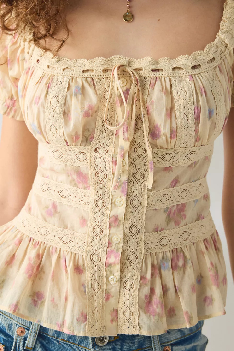 Kimchi Blue Nora Lace Trim Puff Sleeve Button-Up Blouse | Urban Outfitters (US and RoW)