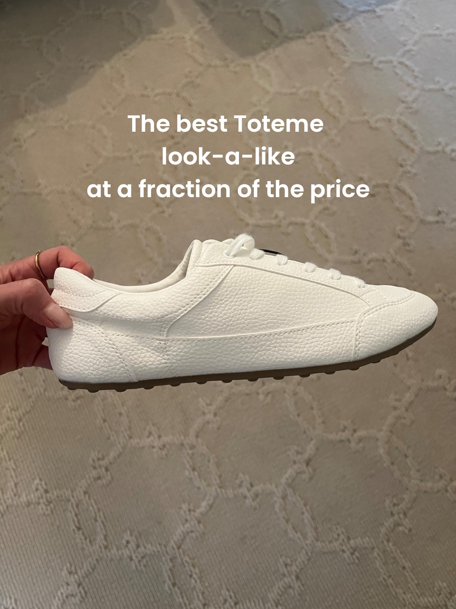 These run true to size and are an amazing look a like for the Toteme $450 sneaker. And these are comfy!