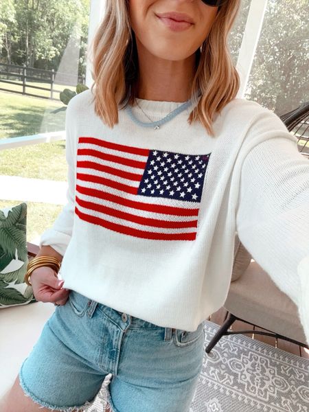 American Flag Sweater (runs big/ XS) 🇺🇸

patriotic, target, American flag 

#LTKStyleTip #LTKFindsUnder100 #LTKSaleAlert