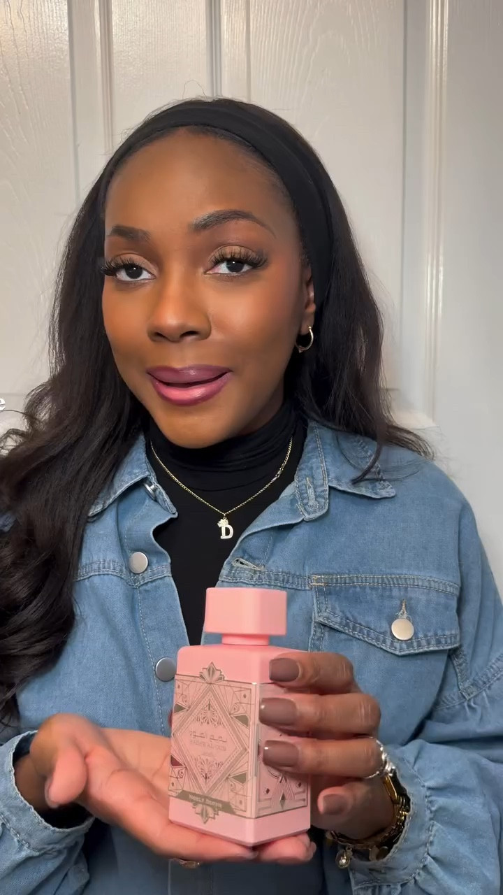 Lataffa Bade’e Al Oud Noble Blush 

Long Lasting & Affordable - Comment Link 
⁣⁣
⁣⁣
More content @donita_p on IG, TIKTOK & Pinterest more Tips, hair tutorials, styling tips & amazing content Donita Marie on YOUTUBE💗💗⁣⁣
⁣⁣
⁣⁣
⁣⁣
#perfume #perfumelovers #perfumecombos #lataffaperfumes #lataffa #womanperfume #oudperfume #fragrance