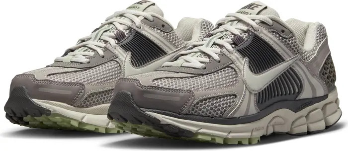 Zoom Vomero 5 Sneaker (Women) | Nordstrom