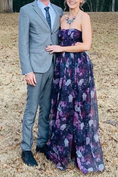 This strapless wedding guest dress is perfect for an outdoor wedding!
5’6” and 117 lbs
Size XS
Floral maxi dress, strapless dress, garden party, summer wedding guest dress

#LTKunder100 #LTKU #LTKwedding