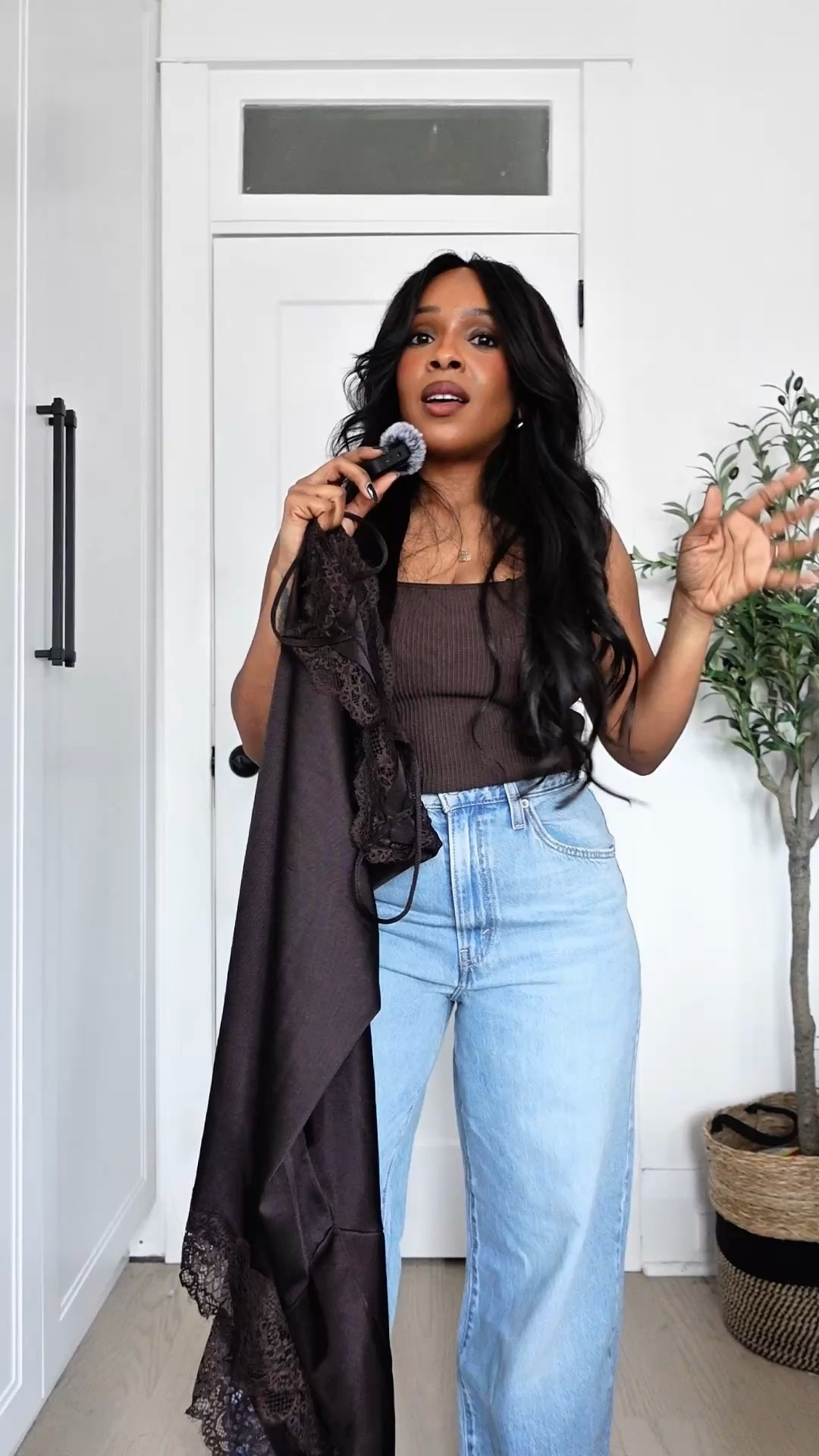 Cute outfit with Levi’s cinch jeans and a layered lace look 

#LTKmomlife #LTKootd #LTKgrwm