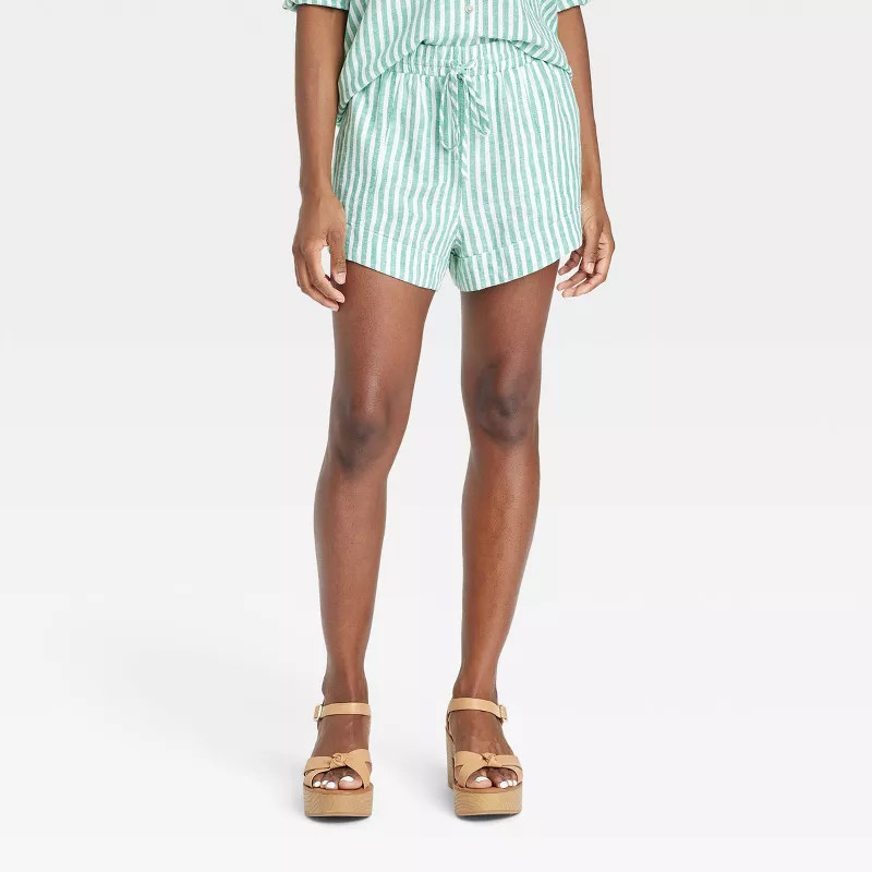 Women's Mid-Rise Linen Pull-On Shorts - Universal Thread™ | Target