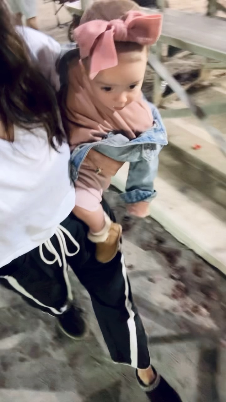 Super fun night at the ball field with free People and my loves 

#LTKFindsUnder100 #LTKVideo #LTKShoeCrush