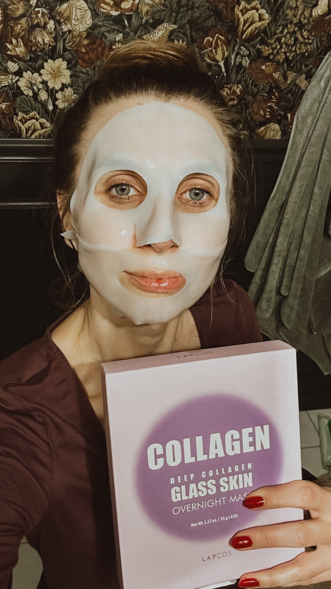 I have been wanting to try one of these glass skin masks for SO LONG. And this one did not disappoint. I woke up in the morning, this sheet was completely clear and my skin was GLOWING!! This would be an amazing stocking stuffer or birthday gift for a friend or teen in your life! 

#LTKselfcare #LTKHoliday #LTKGiftGuide