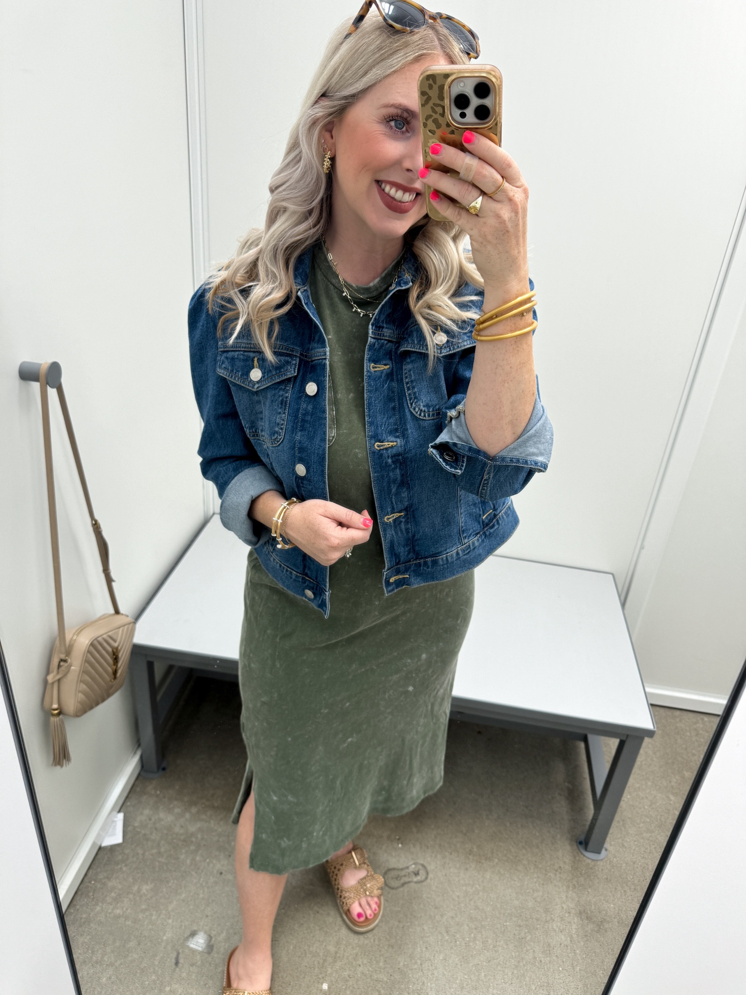 Time and tru Tshirt midi dress
Medium 

#LTKFindsUnder50 #LTKSeasonal #LTKxWalmart