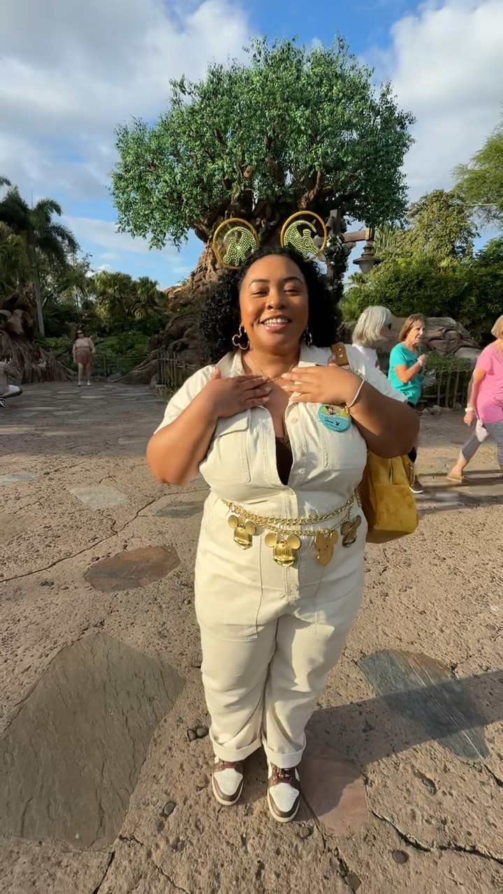 Disney’s Animal Kingdom outfit! Lion king/safari inspired 

#LTKVideo #LTKStyleTip