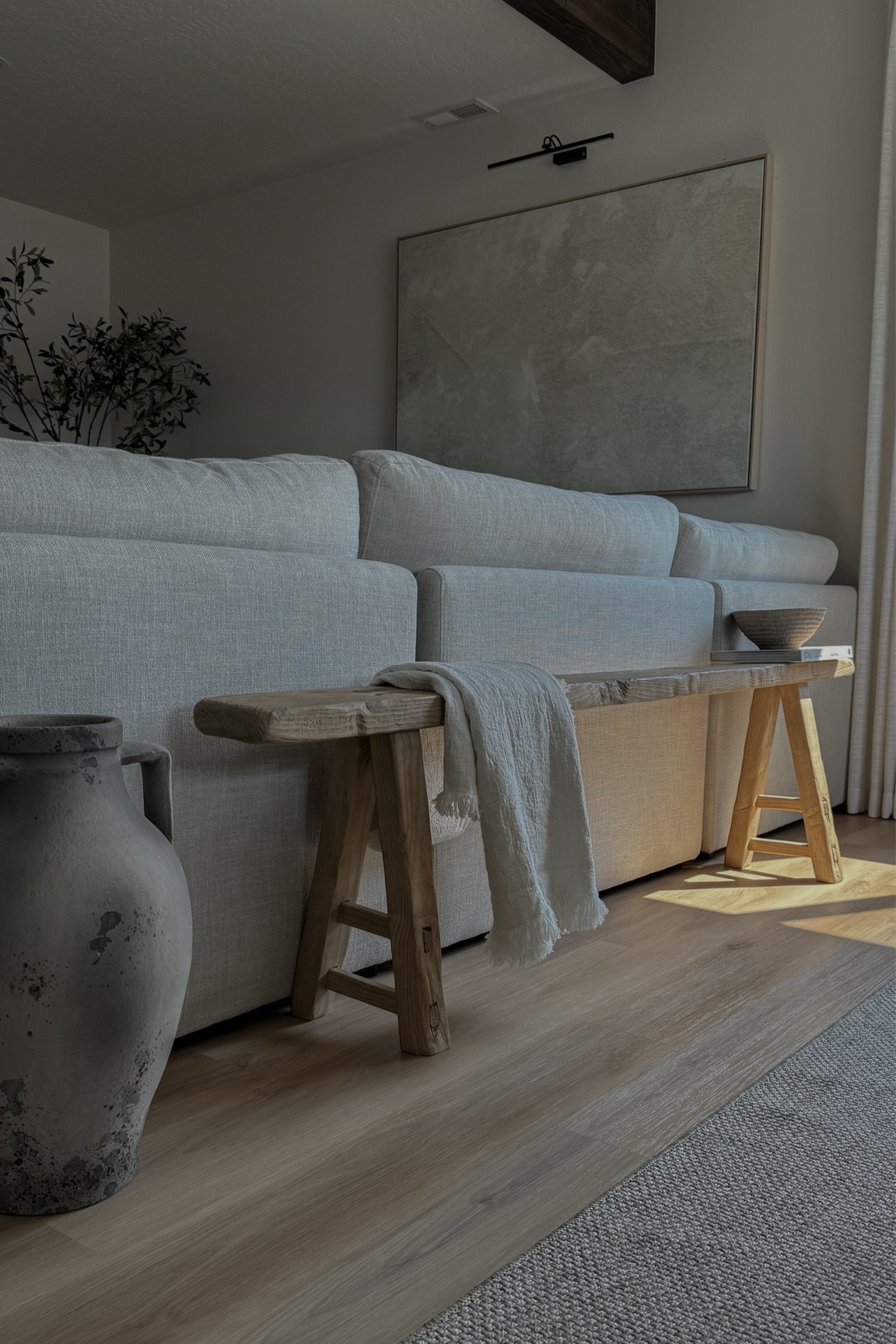 Neutral living room decor

#LTKHome