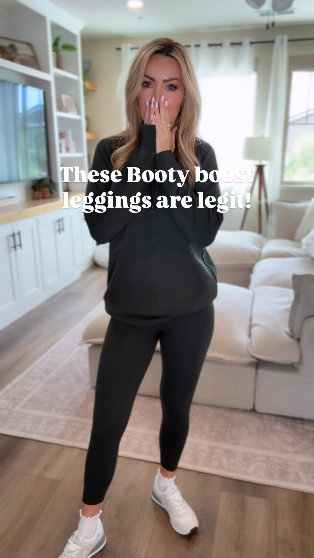 These booty boost leggings actually give your booty lift!! The waist band also has compression making these leggings insanely flattering! Since they have so much compression I sized up to a medium 
The insanely soft hoodie is true to size I got a small and these come in several colors 

#LTKActive #LTKSeasonal #LTKStyleTip