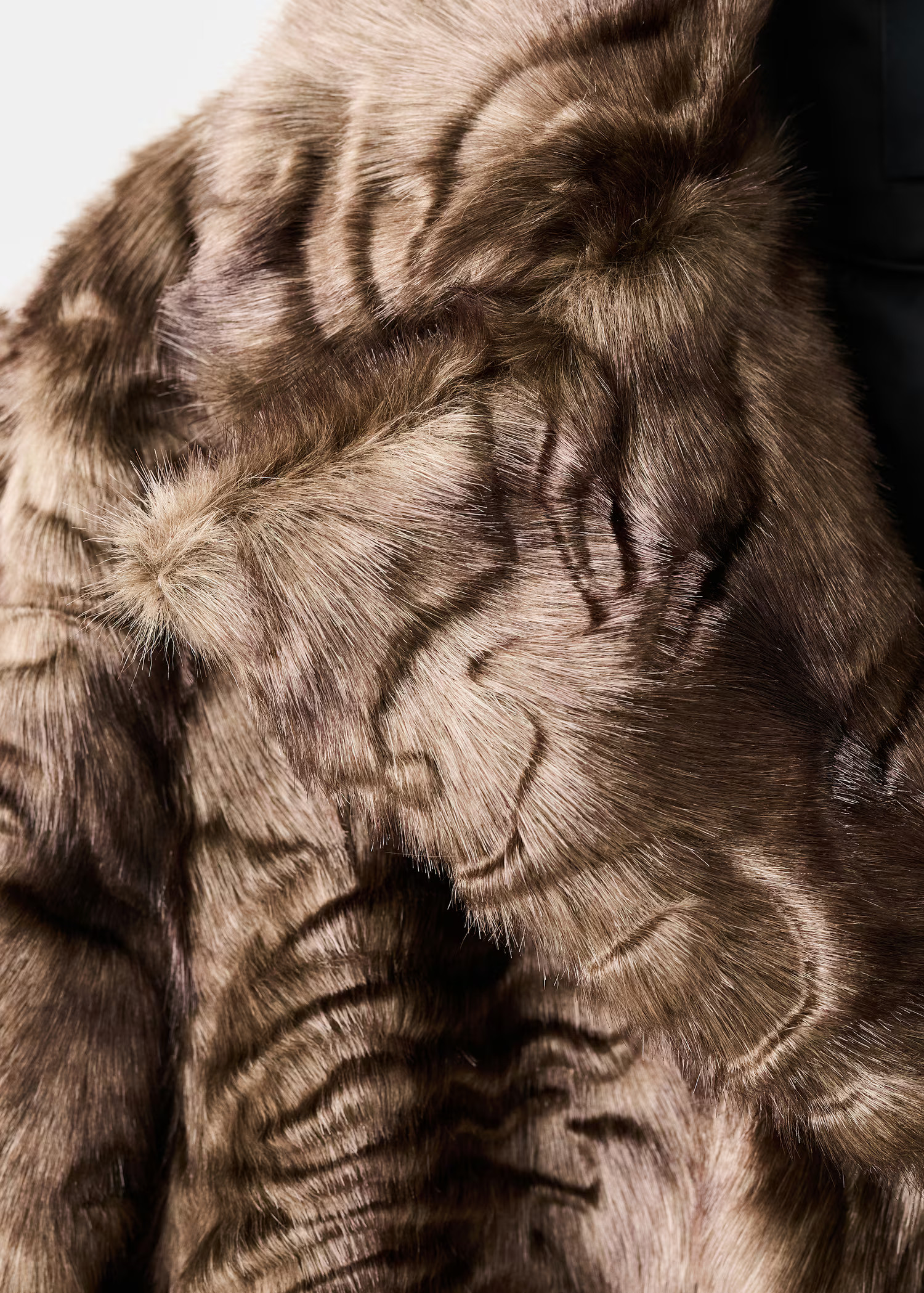 Textured faux-fur coat | Mango (US/MX/AU)