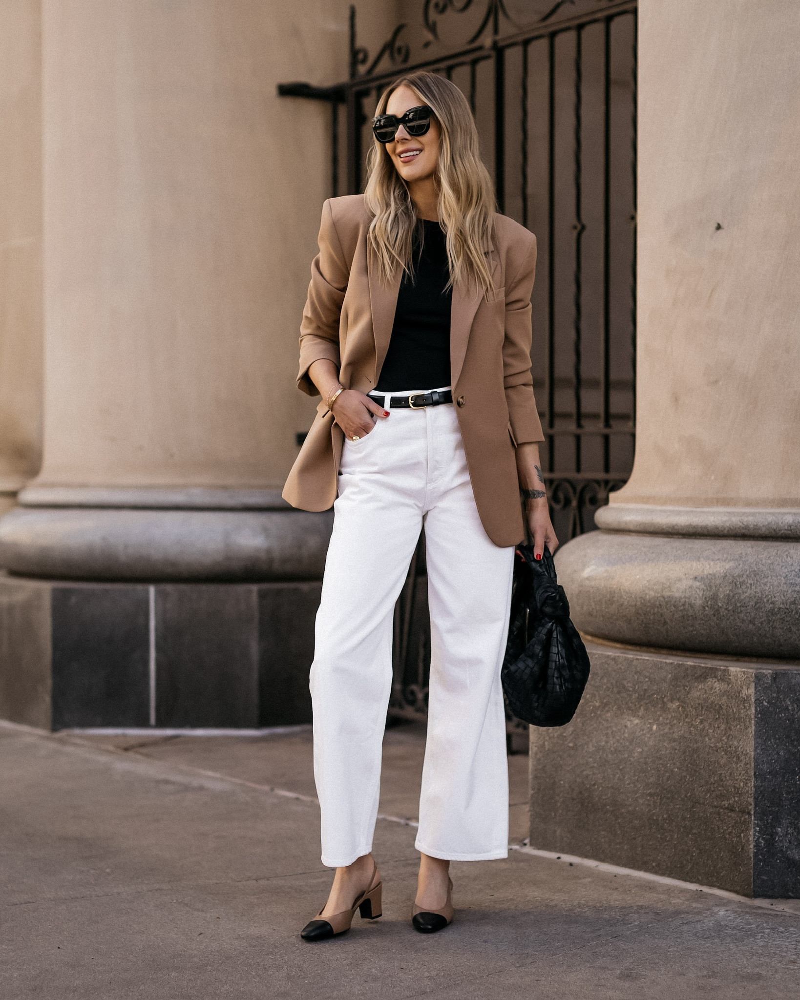 Fashion Jackson, fall outfits, white jeans, camel blazer, Chanel slingbacks

Blazer (small - use code FJ20 for a discount)

#LTKStyleTip #LTKOver40 #LTKFindsUnder100