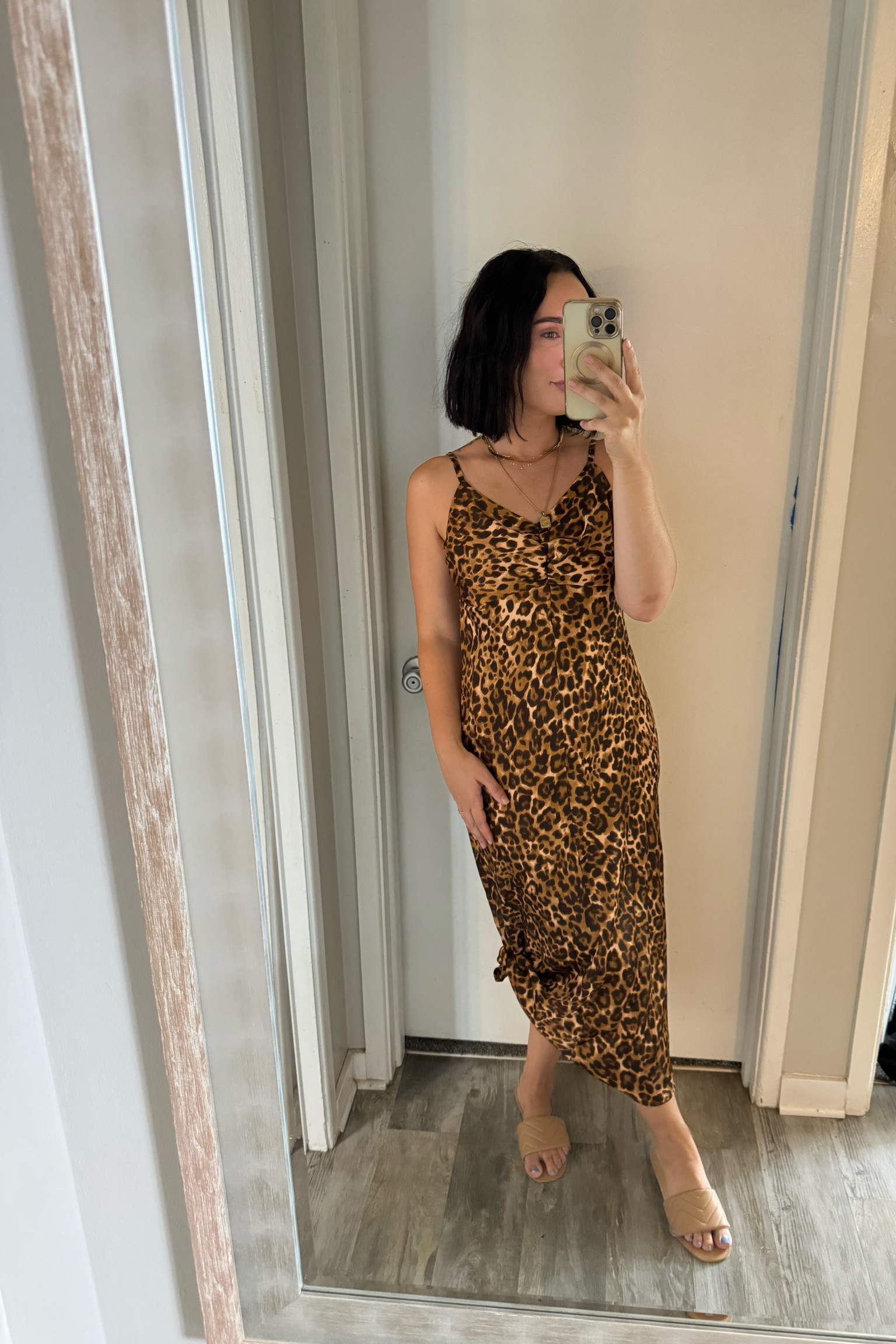 Under $25!! In a small, would prefer an XS



Leopard dresses
Walmart finds
Walmart dress
Fall dress

#LTKFindsUnder50 #LTKNYFW #LTKStyleTip