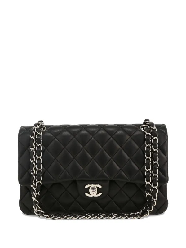 CHANEL Pre-Owned Quilted Leather Handbag | Black | FARFETCH BH | Farfetch Global