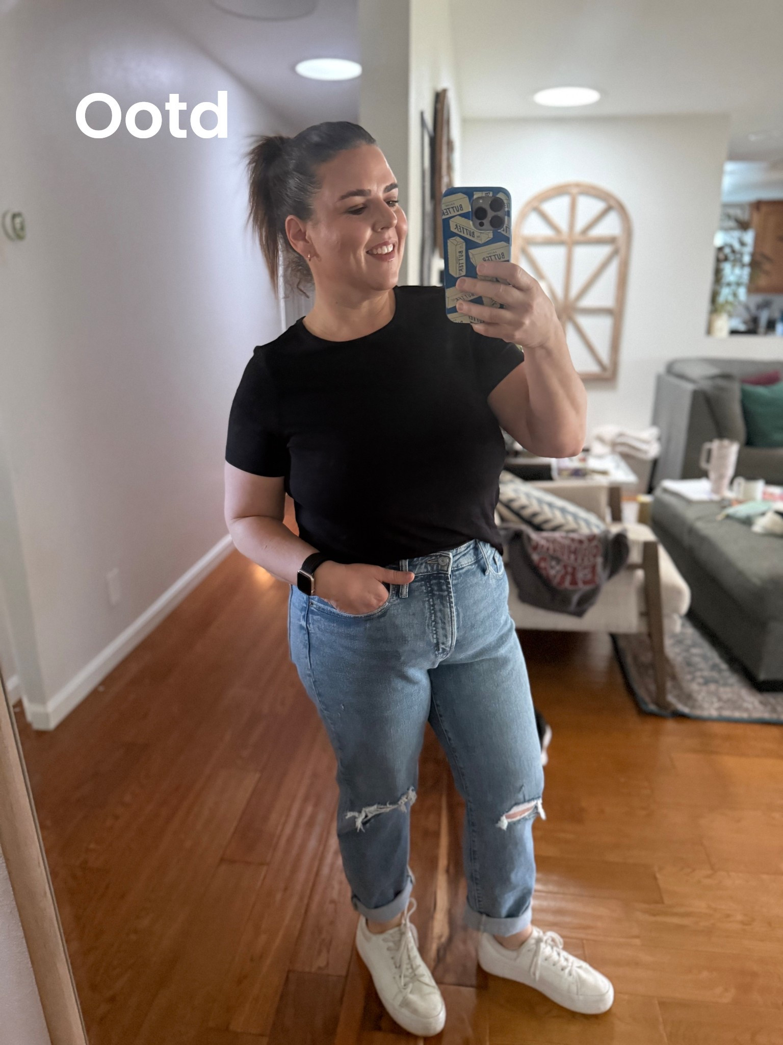 Basic, comfy outfit of the day. Gotta love an Old Navy look. #ootd #oldnavy 

#LTKgrwm #LTKmomlife #LTKootd