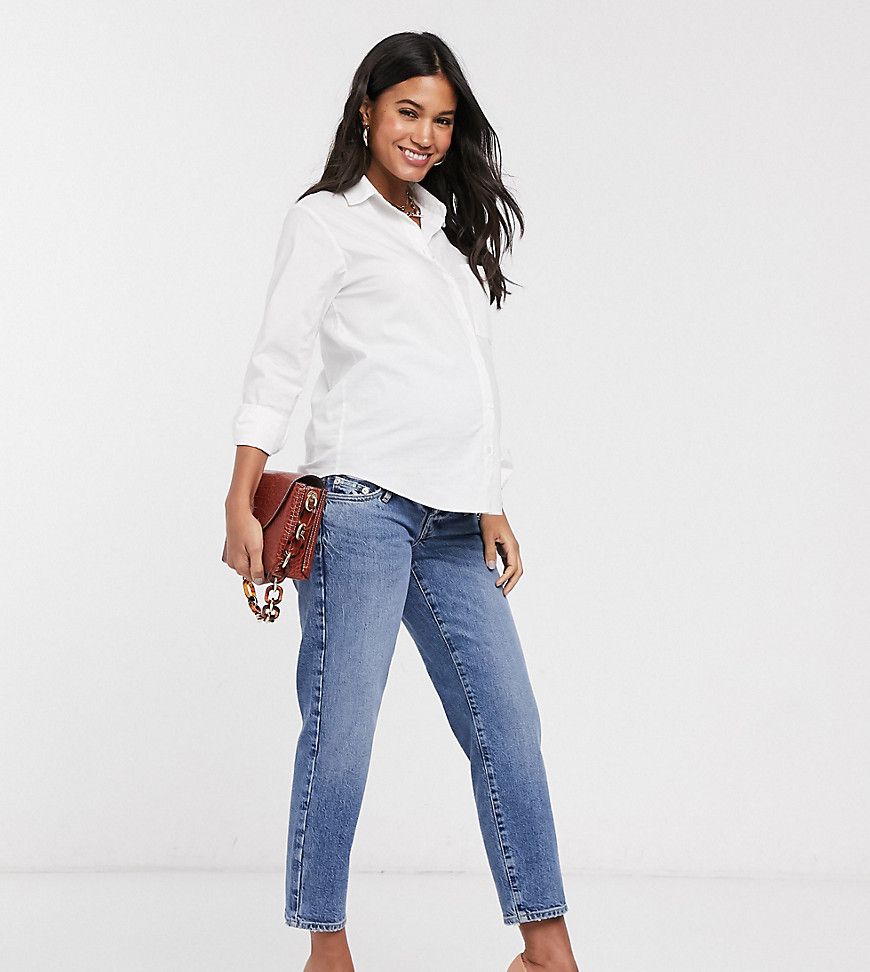 River Island Maternity – Jeans mit geradem Bein und Bund über dem Babybauch in mittlerer Authentic-W | ASOS (Global)