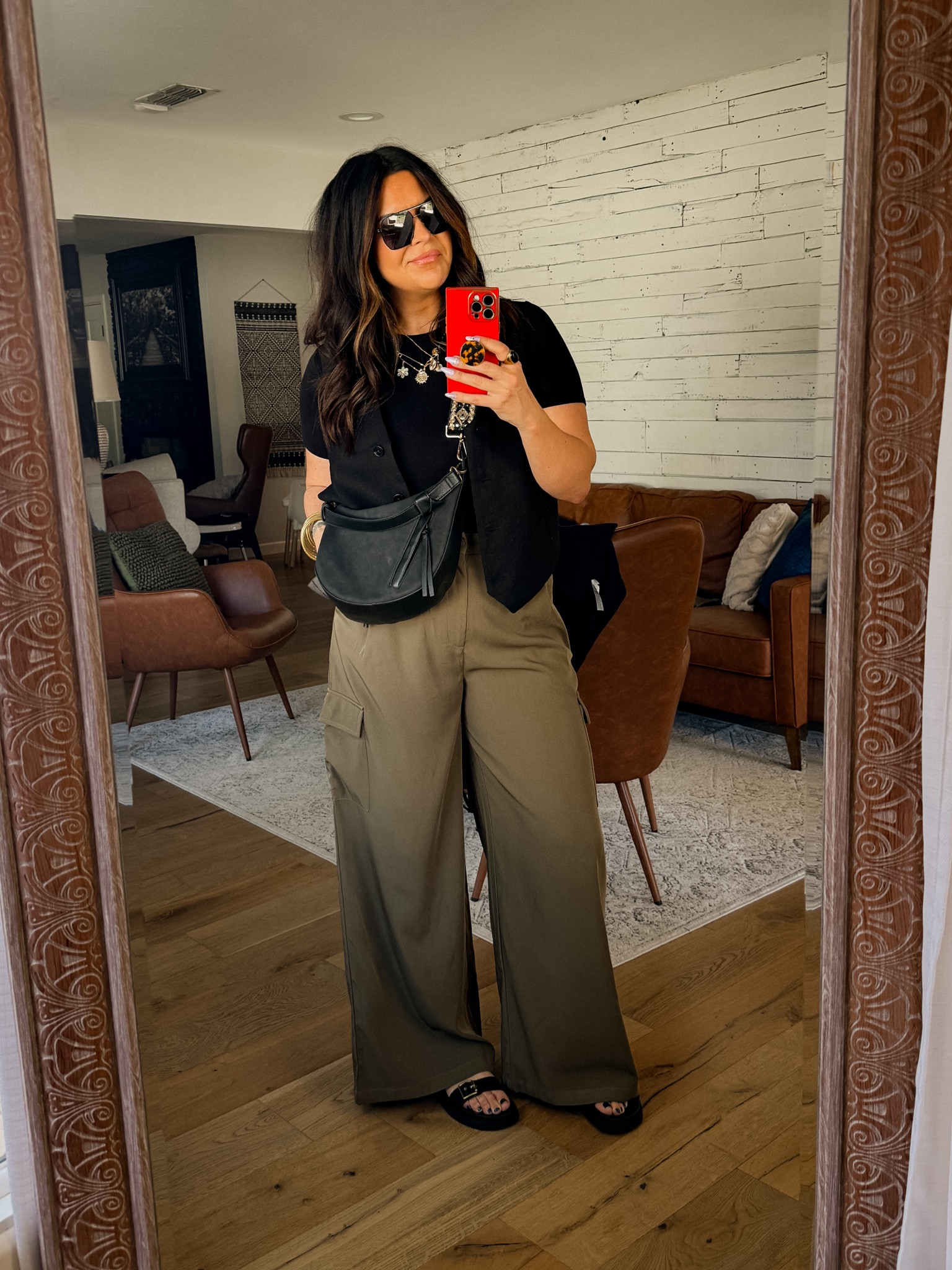 The cutest lil Friday outfit!
Short sleeve bodysuit; XL
Vest: XL
Trouser Pant: Size up one. I got the 16
Bag is Walmart strap is Amazon 


#LTKstyletip #LTKfindsunder50 #LTKmidsize
