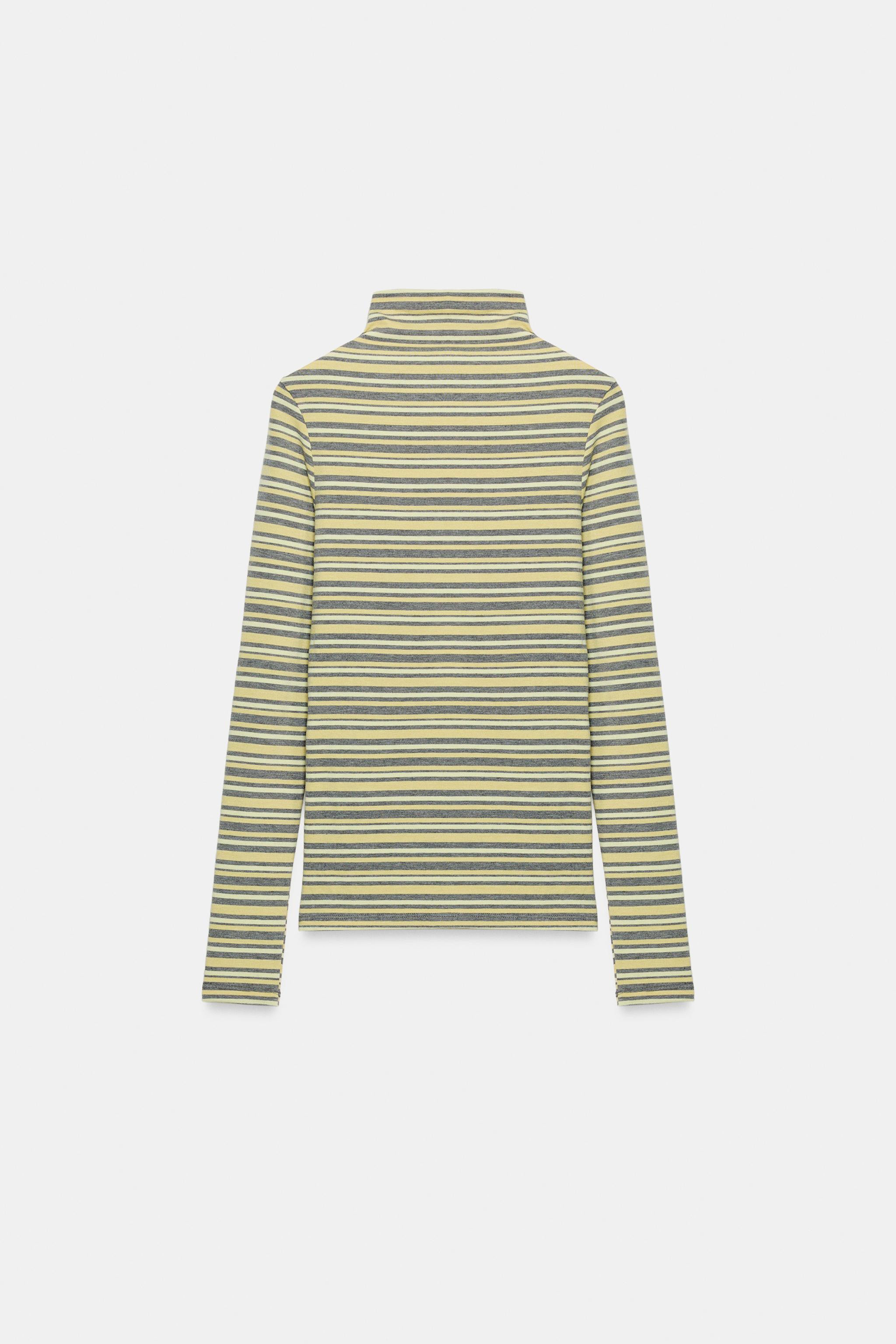 SLIM FIT - MOCK NECK - CROPPED - LONG SLEEVEStriped T-shirt with a mock neck and long sleeves. St... | Zara US