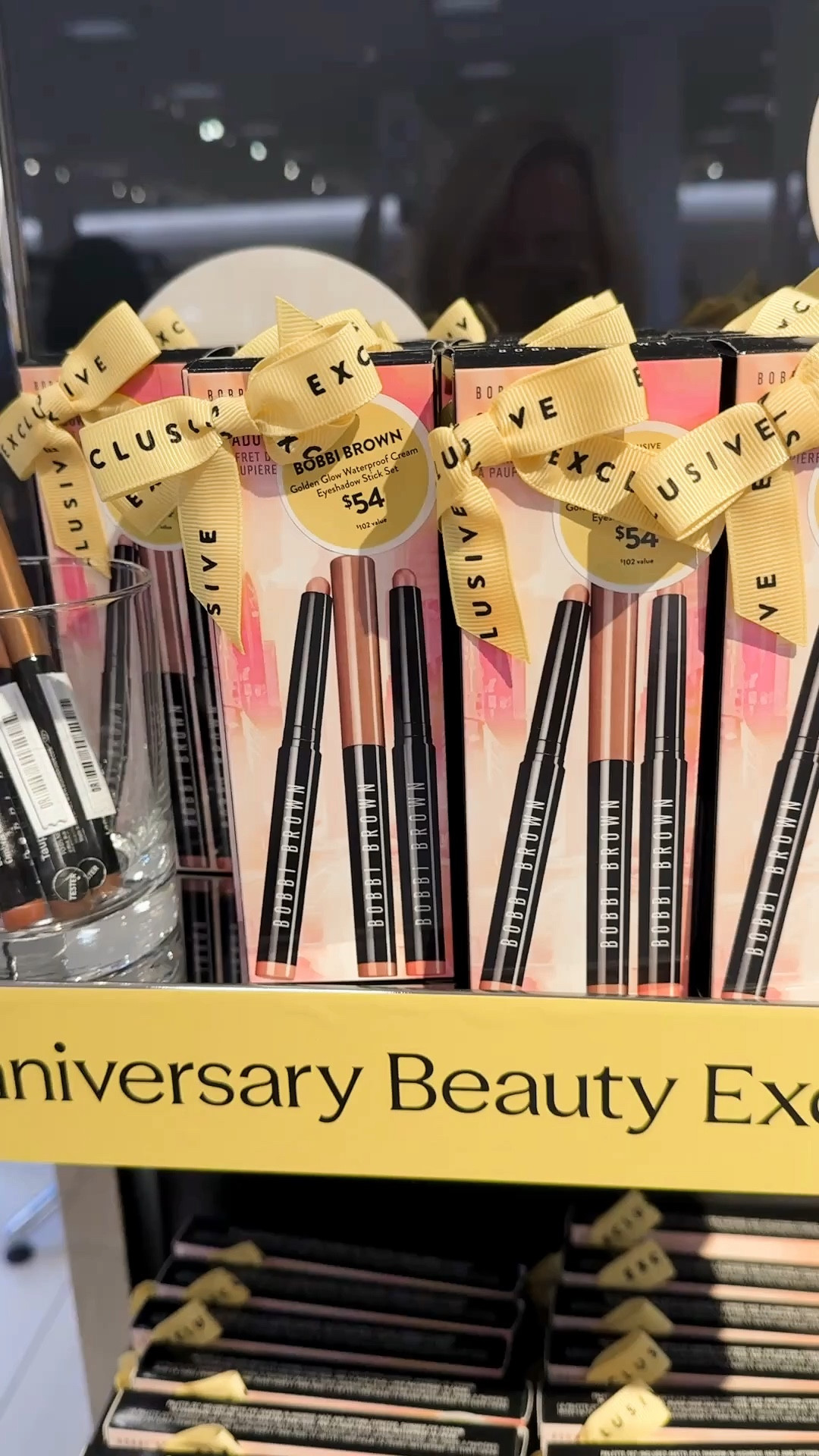 If you’re￼ eyeshadow challenged like I am, these eyeshadow sticks are fool proof and give you the most professional easy look in an instant!

#LTKSaleAlert #LTKOver40 #LTKBeauty