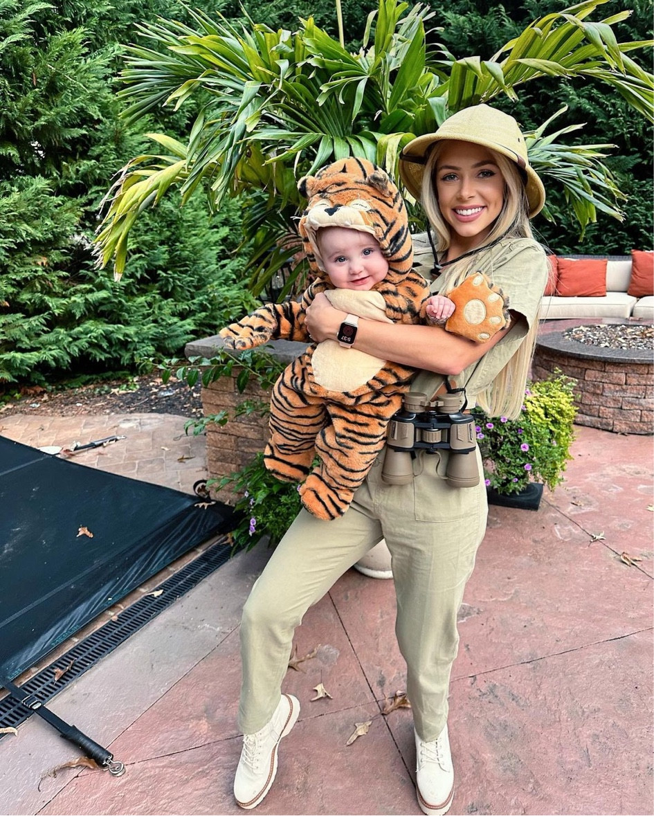 Halloween 🎃 👻 


#halloweencostume #halloween #babyhalloween #babycostume #mommyandme 

#LTKKids #LTKFamily #LTKHalloween