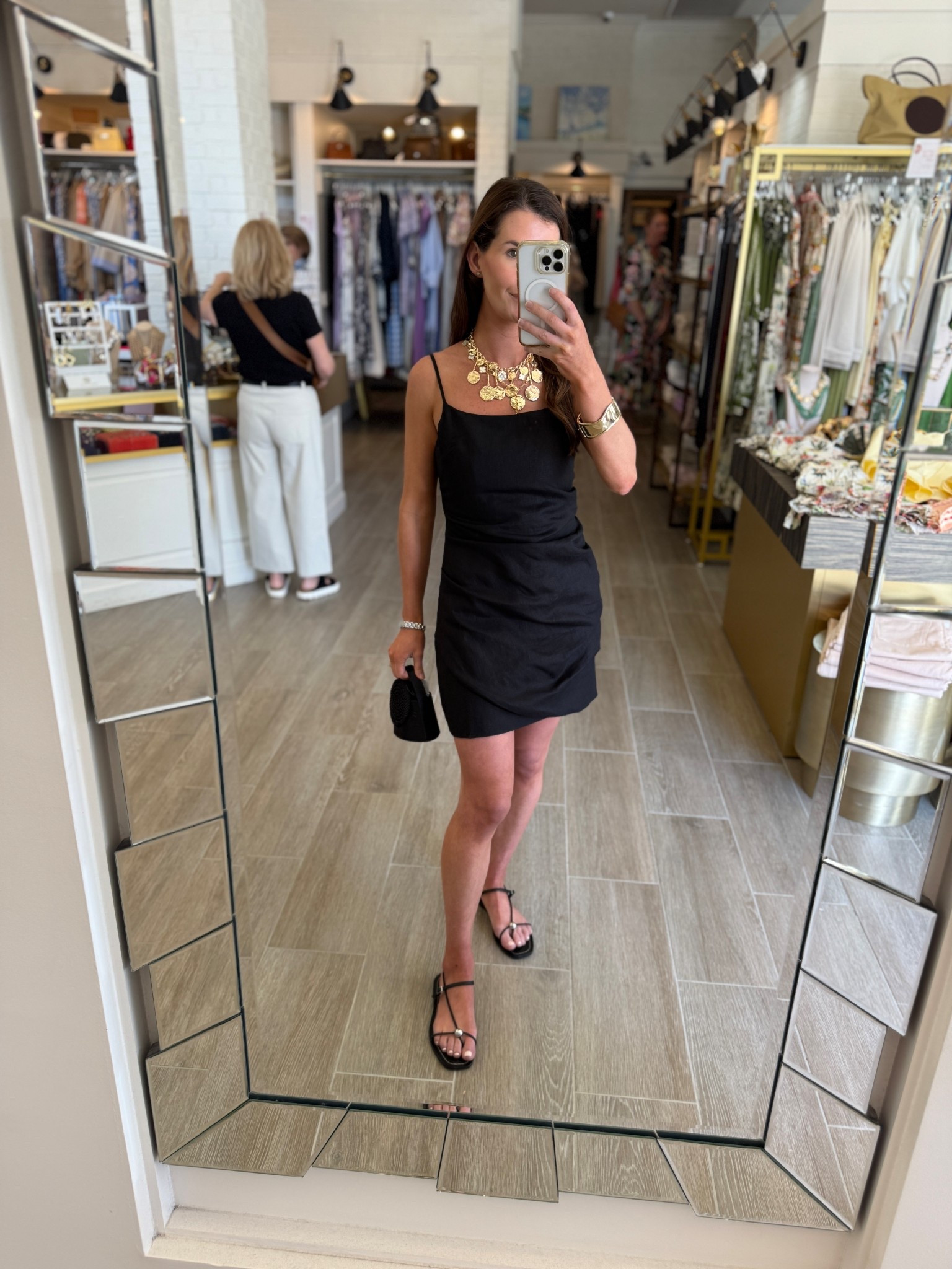 Wearing size small 🖤

#LTKgrwm #LTKdayinmylife #LTKootd