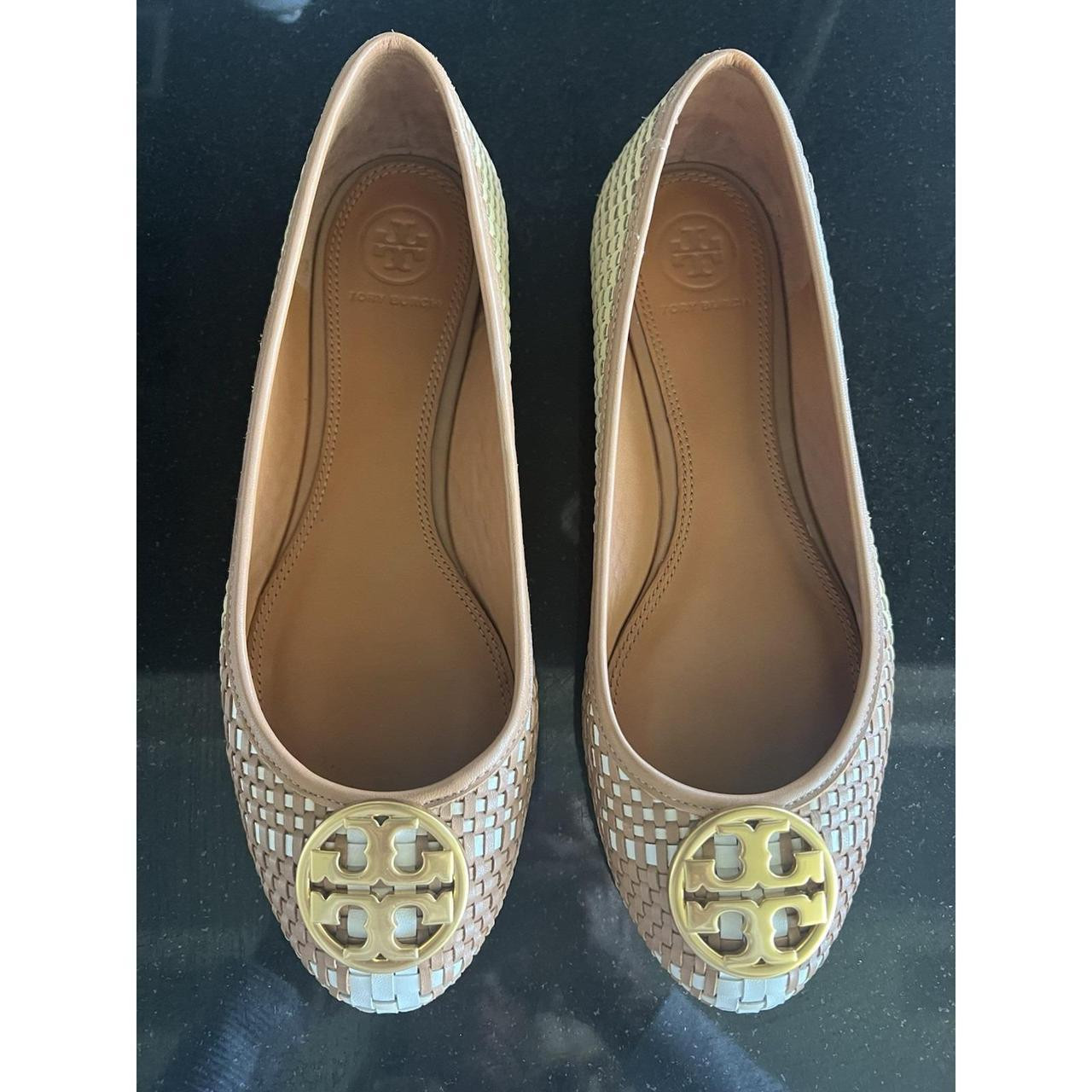 Tory Burch Women's Ballet shoes - Gold - US 7.5 | Depop US