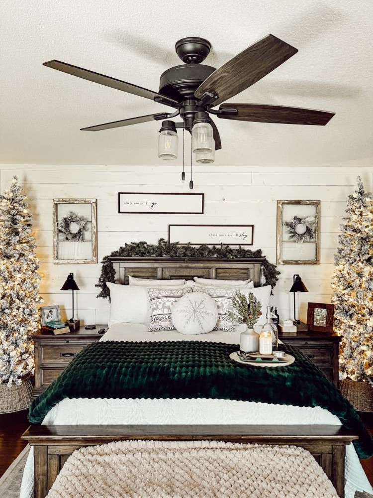 The coziest Christmas bedroom! 🎄 

#LTKHome #LTKHoliday #LTKSeasonal