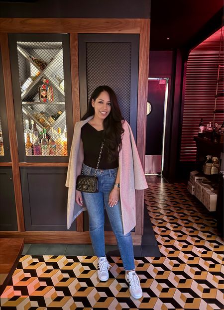 Casual style for a fun girls night out @rd_philly 🖤

#LTKshoecrush #LTKstyletip