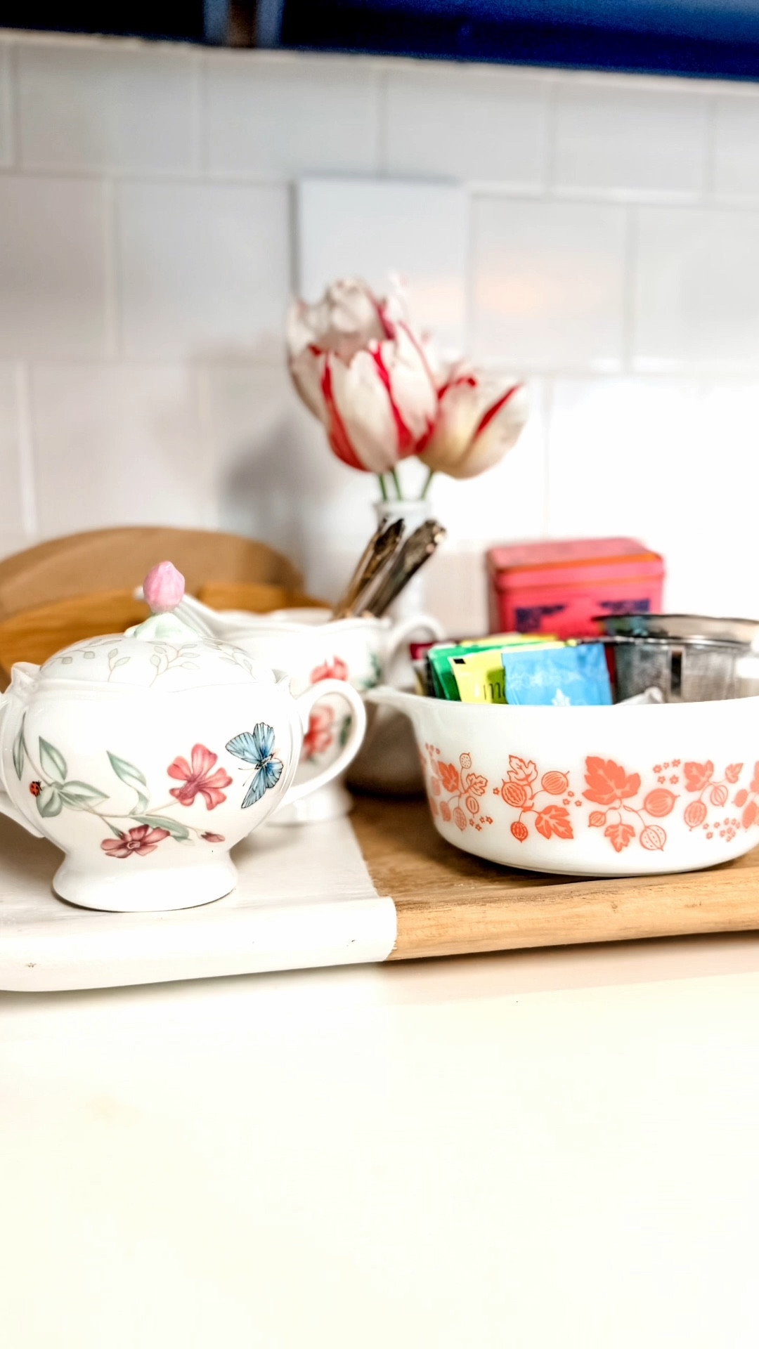 A little coffee station reset for spring 🤍

This little corner of my kitchen gets cleaned up and restyled every so often—and it’s one of my favorite “little everyday moments.”

It holds all the essentials… sugar, coffee filters, tea bags… but I love mixing in a few pretty pieces too.

I added my thrifted Lenox Butterfly Meadow sugar + creamer set, a vintage pink Pyrex (yes… still had the $3.09 Goodwill tag on it 🥹), and my favorite Harney & Sons tea tins—they are just too pretty not to display.

Finished it off with a few vintage silver spoons and a simple milk glass vase with tulips from the yard 🌷

Everything linked here 🤍


#LTKdayinmylife #LTKHome #LTKfoodie