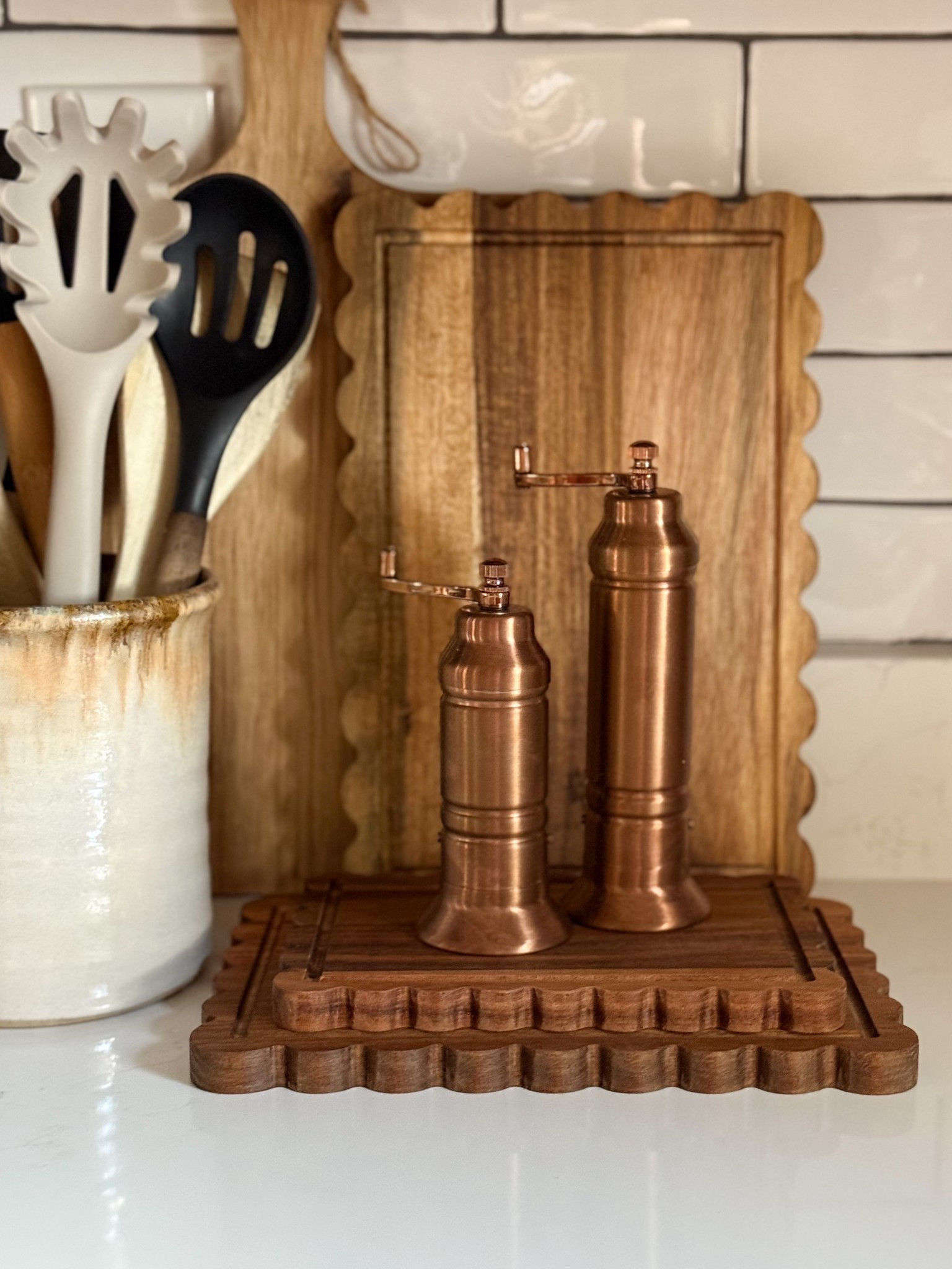 Hearth & Hand salt & pepper mills…a great look for less. Love affordable kitchen finds. 

#LTKSeasonal #LTKHome #LTKFindsUnder50