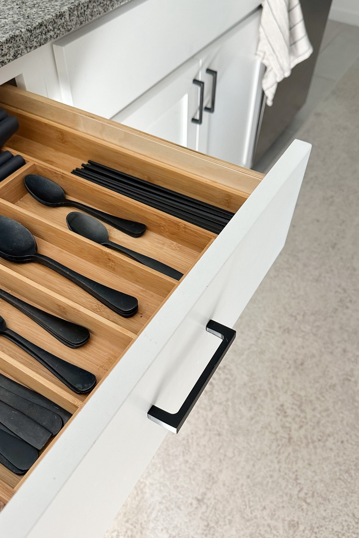 Something about black flatware! #kitchenfinds #organization 

#LTKHome #LTKFindsUnder50