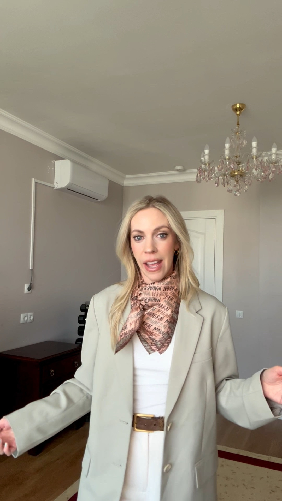 Work look of the day, business casual workwear, oversized blazer, @abercrombie trousers, silk scarf outfit

#LTKWorkwear #LTKootd #LTKOver40