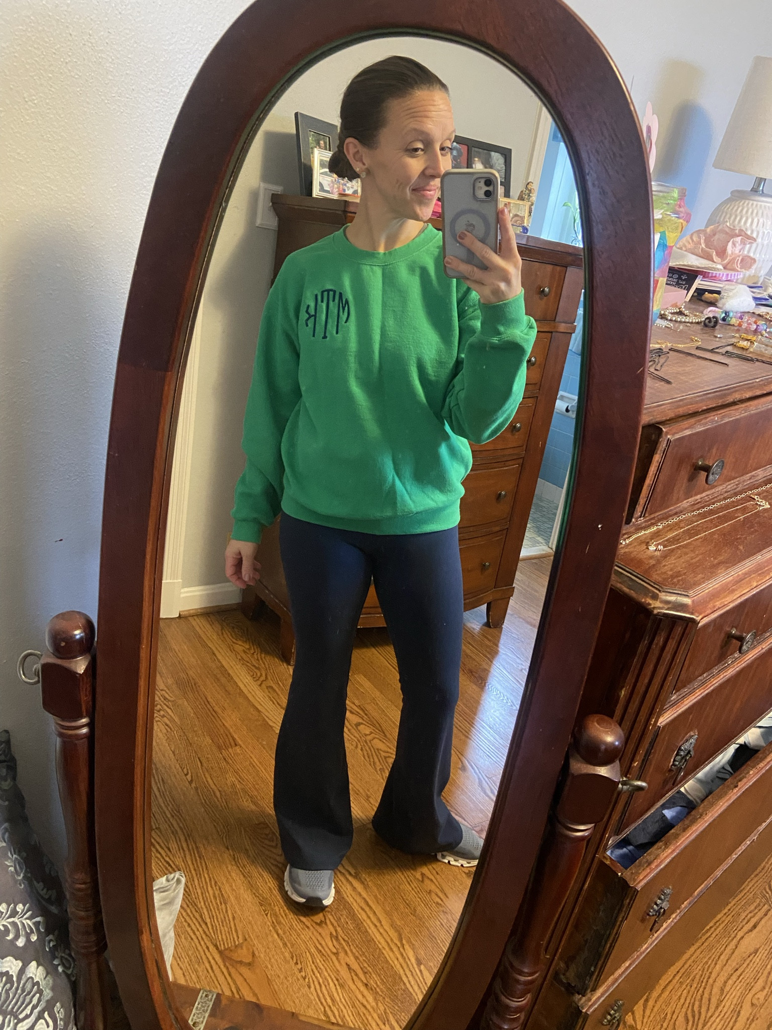 This monogram crew is a great gift and it’s on sale! My flare leggings are soft, cozy, and flattering all at the same time.  


#giftforher #target #unitedmonograms #under25 #salefinds #leggings #flareleggings #giftforher 

#LTKU #LTKSaleAlert #LTKFindsUnder50 #LTKOver40 #LTKGiftGuide #LTKActive