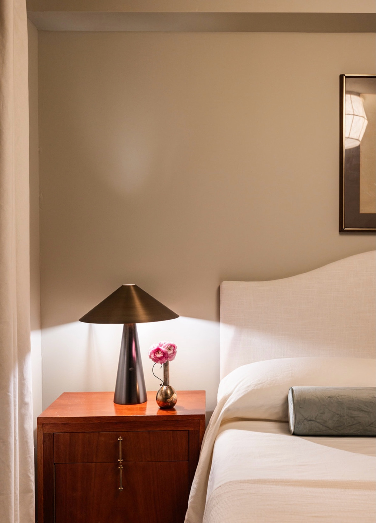 Shop Taylor Simon’s guest bedroom! #LTKHome
