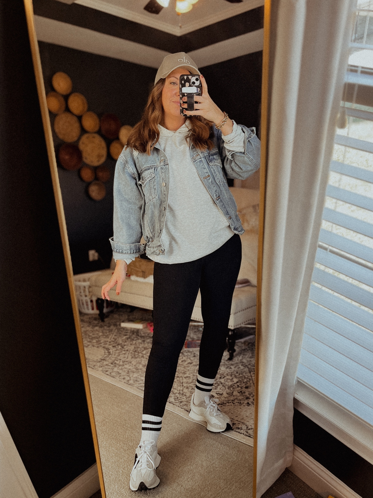 Comfy but make it cute 

#LTKFindsUnder50 #LTKTravel #LTKOver40