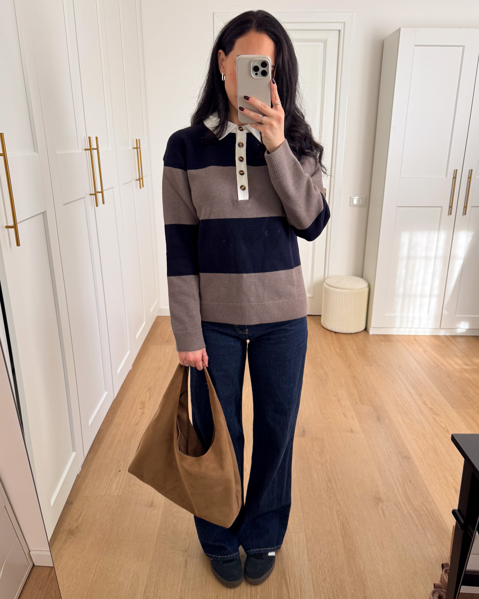 Outfit H&M, jeans wide leg, borsa in camoscio, spezial blu 

 #LTKeurope #LTKwinter #LTKjeans