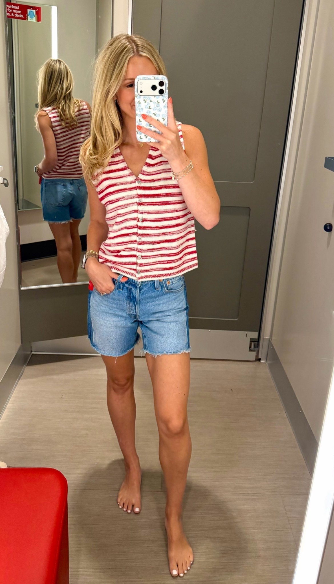 a classic all-american summer outfit from @Target ❤️
easy, comfy & perfect for all the casual MDW plans 🇺🇸

These Levi’s fit so good & they’re on sale for under $40 rn! (Wearing a 24) 


#targetstyle #summeroutfit #mdwoutfit #targetfinds #denimshorts #casualstyle #affordablefashion #americanstyle #mdw #memorialdayweekend
