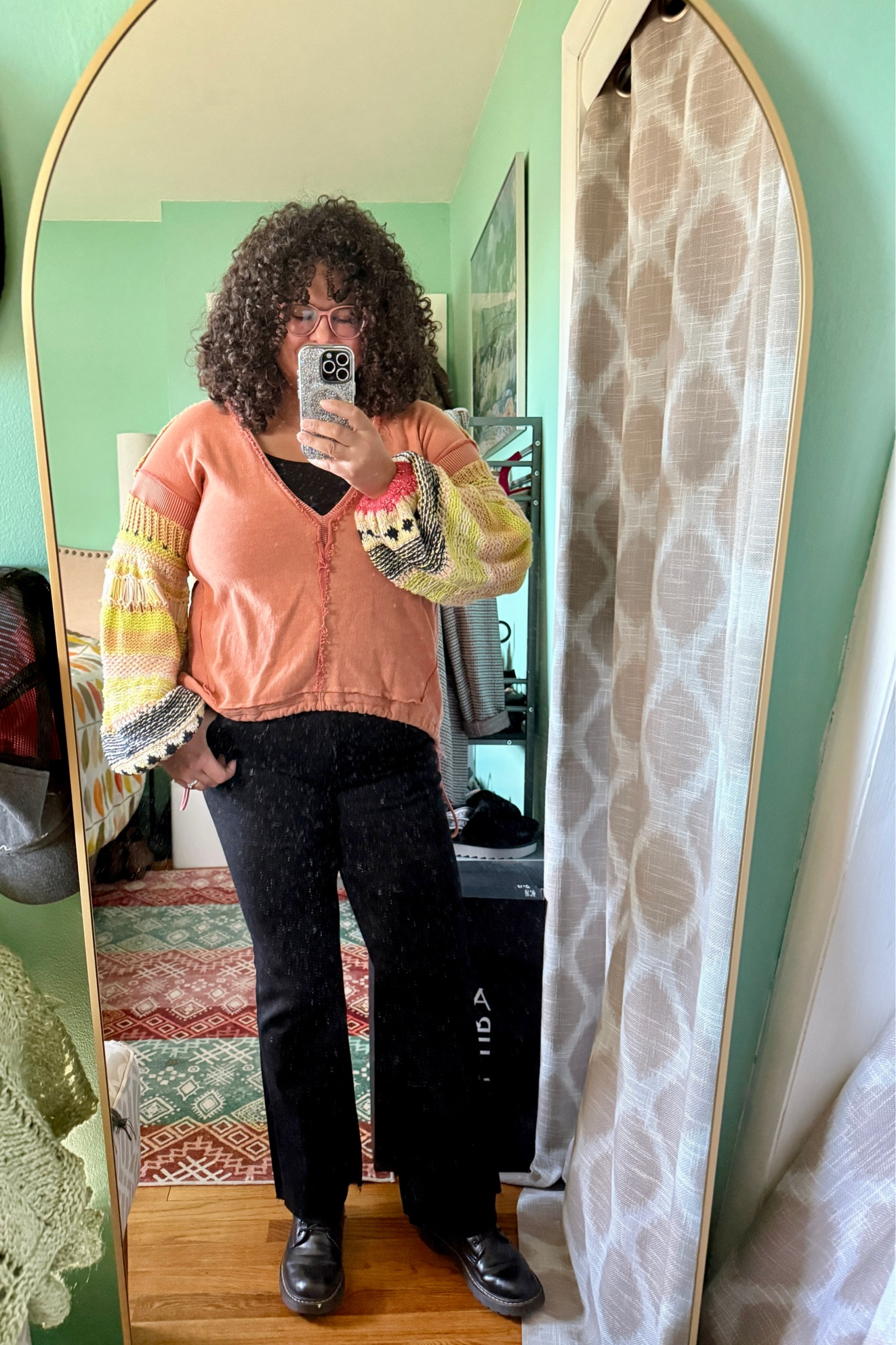 Digging these barefoot bootcut jeans for an alternative to skinnies or straight leg. Stretchy without sagging. Fits TTS.

#premiumdenim

#LTKStyleTip #LTKMidsize #LTKOver40