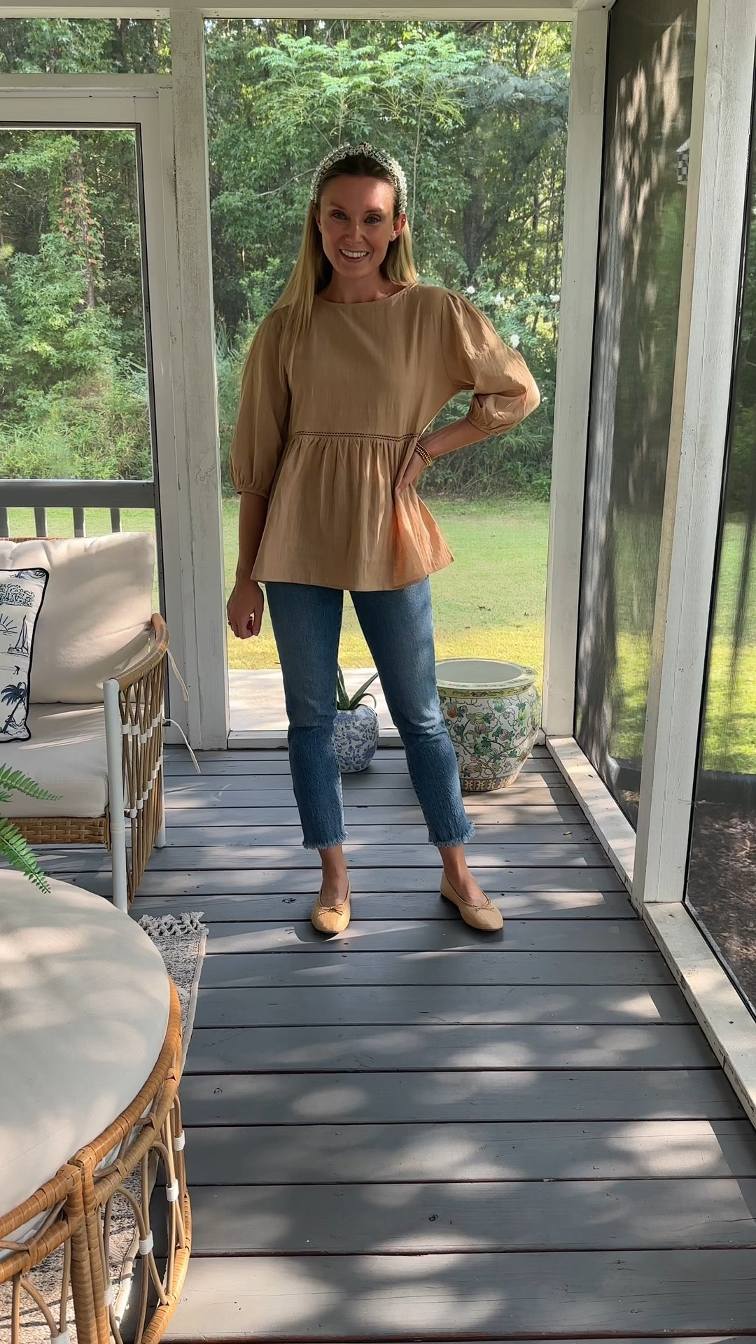 The perfect fall top for under $25 is back in stock in several colors! 

#LTKstyletip #LTKSeasonal #LTKfindsunder50